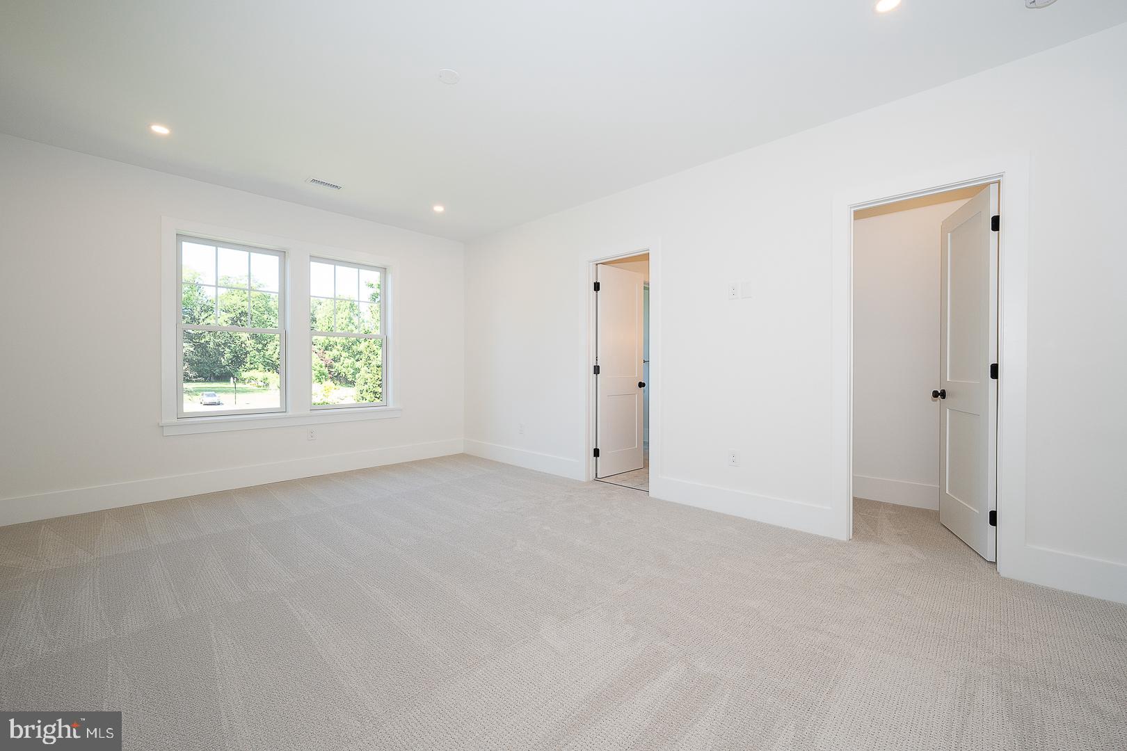 BUTTONWOOD FARMS - Residential
