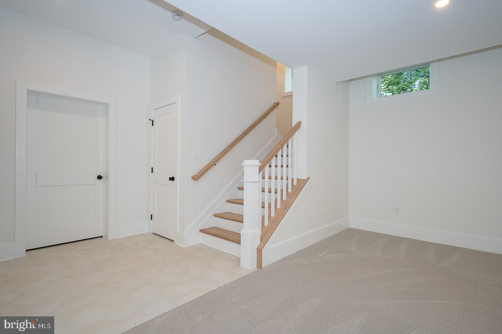 BUTTONWOOD FARMS - Residential