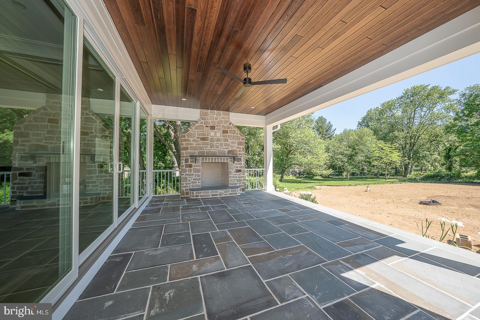 BUTTONWOOD FARMS - Residential