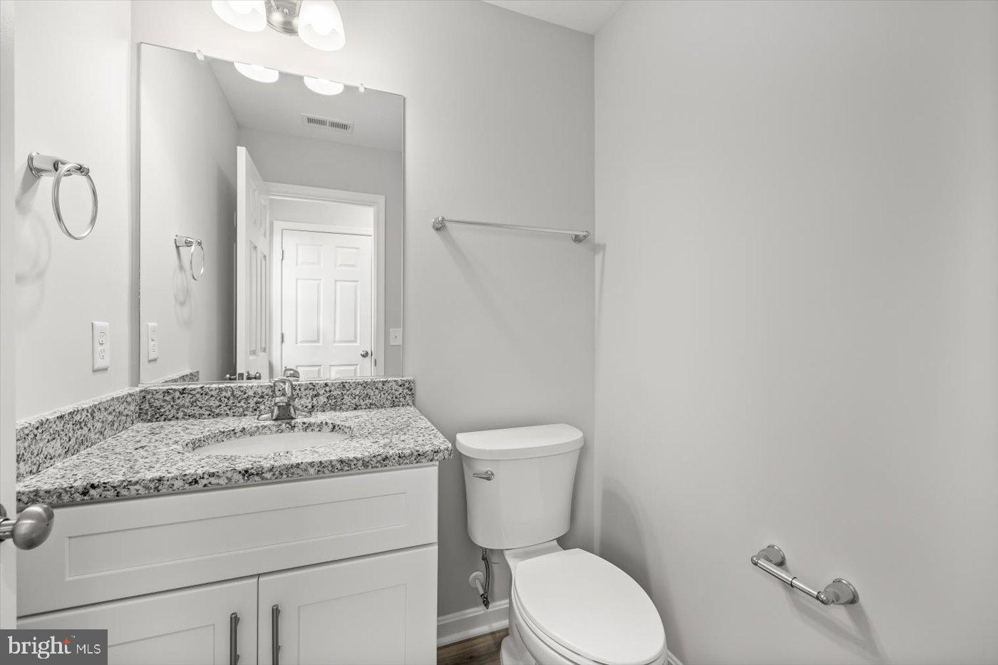 WESTMORELAND SHORES - Residential Lease