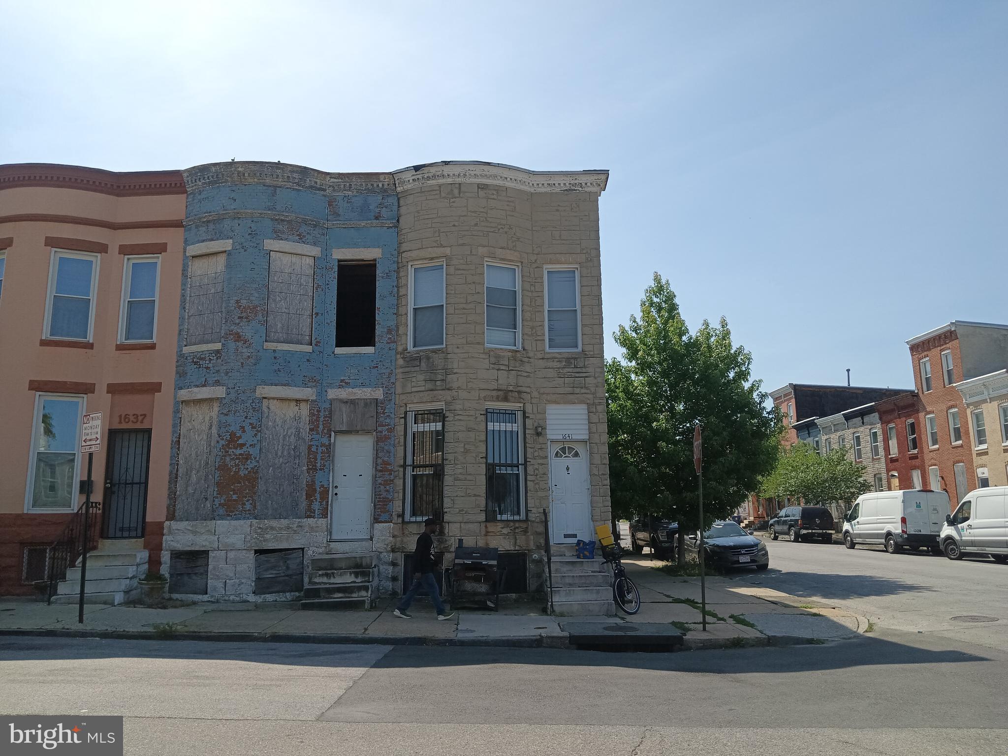 SANDTOWN-WINCHESTER - Residential