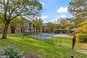 NORTH GREEN CONDOMINIUMS - Residential