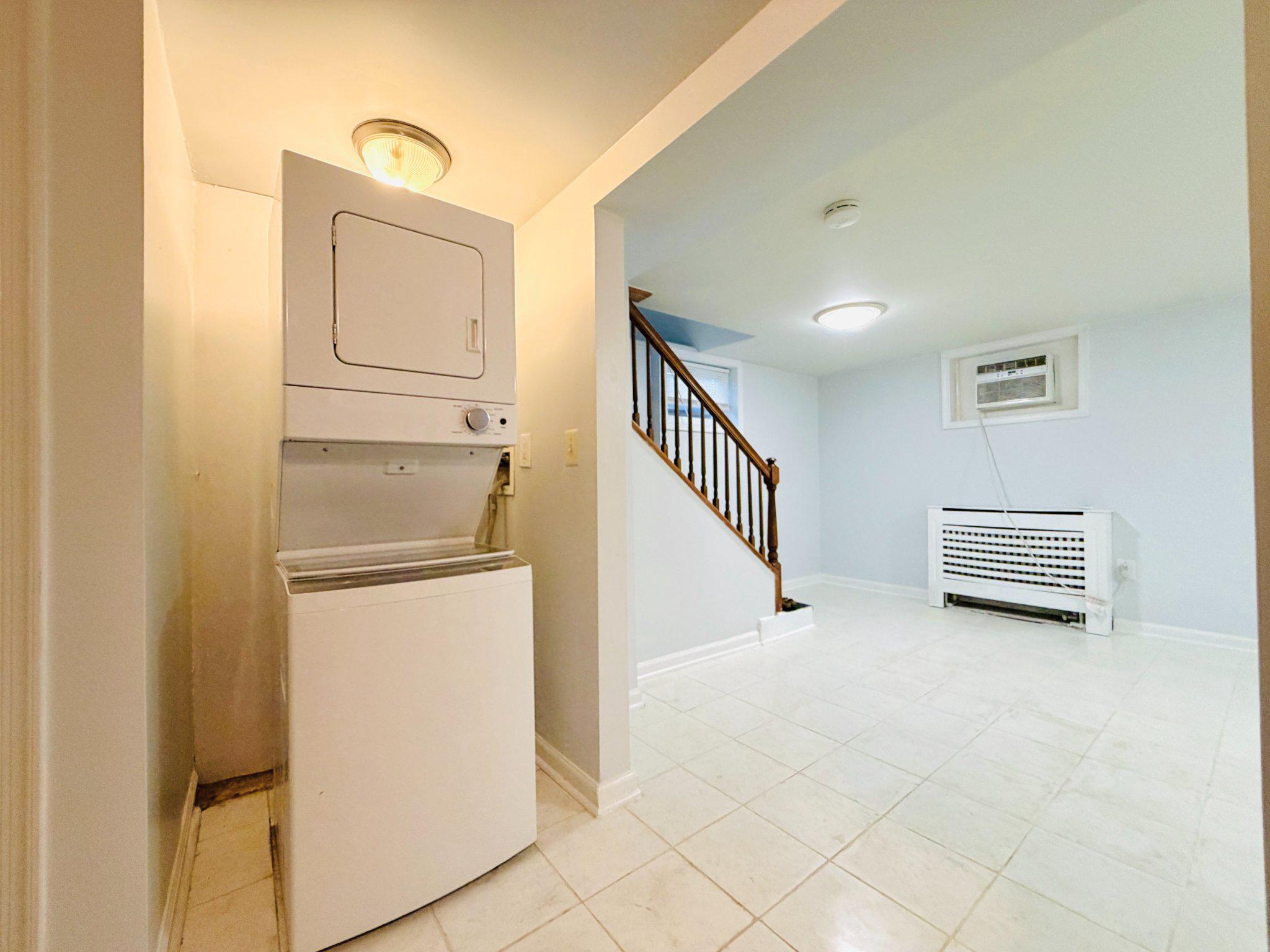 HOLLYWOOD - Residential