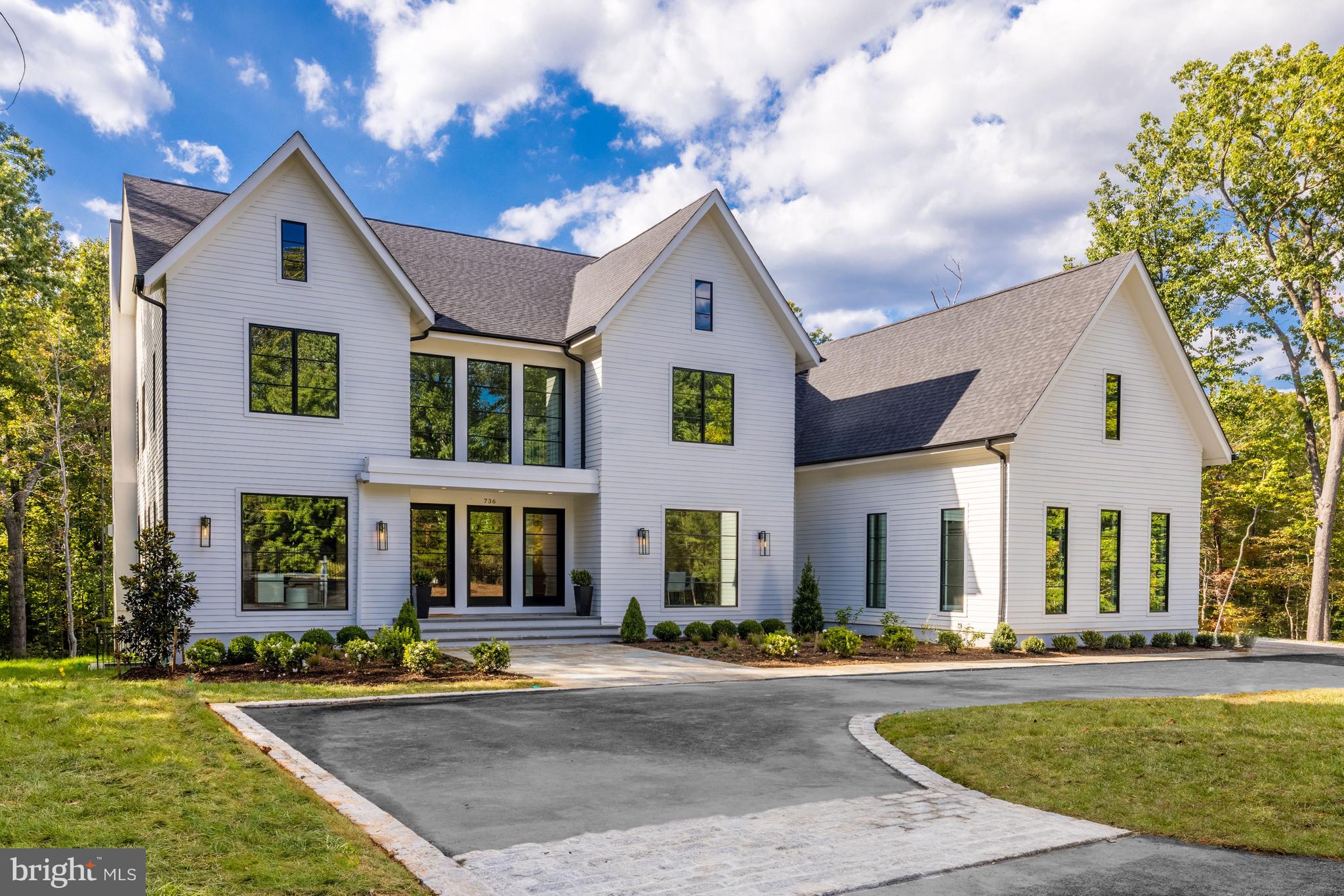 BULL NECK - Residential