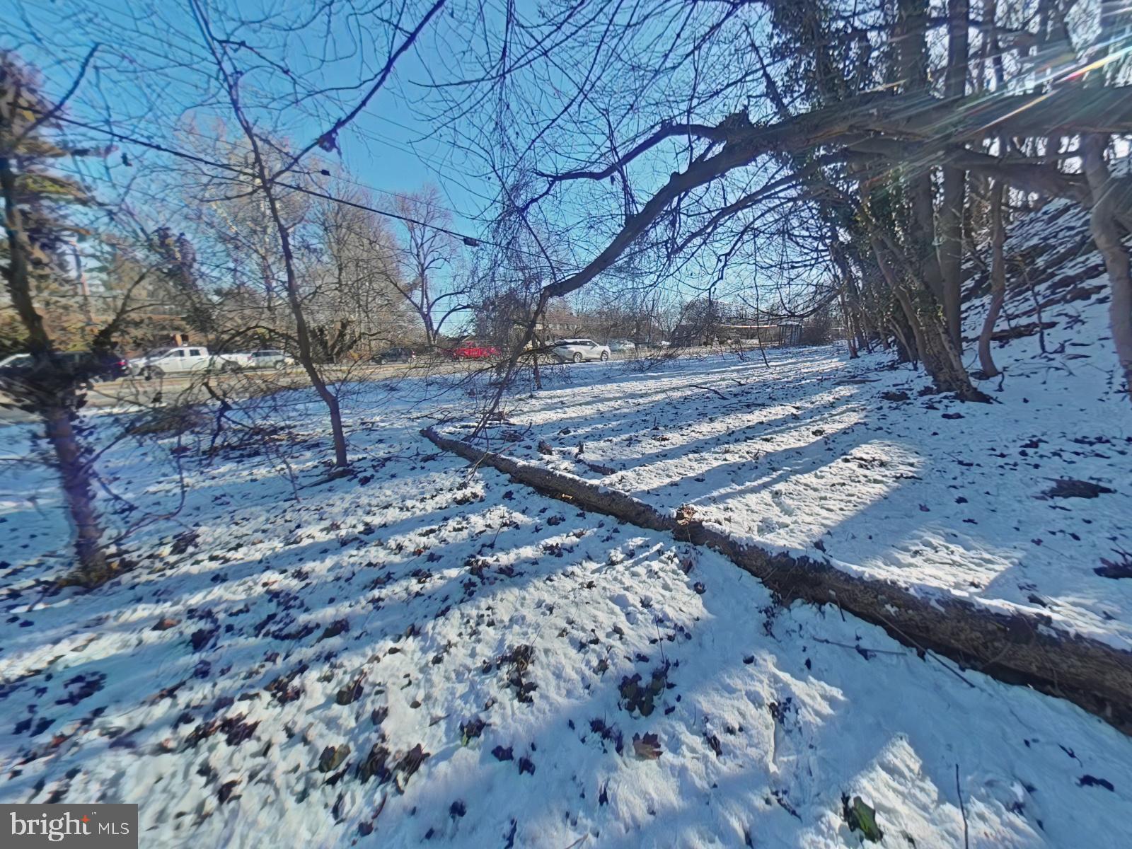 HAVERTOWN - Land