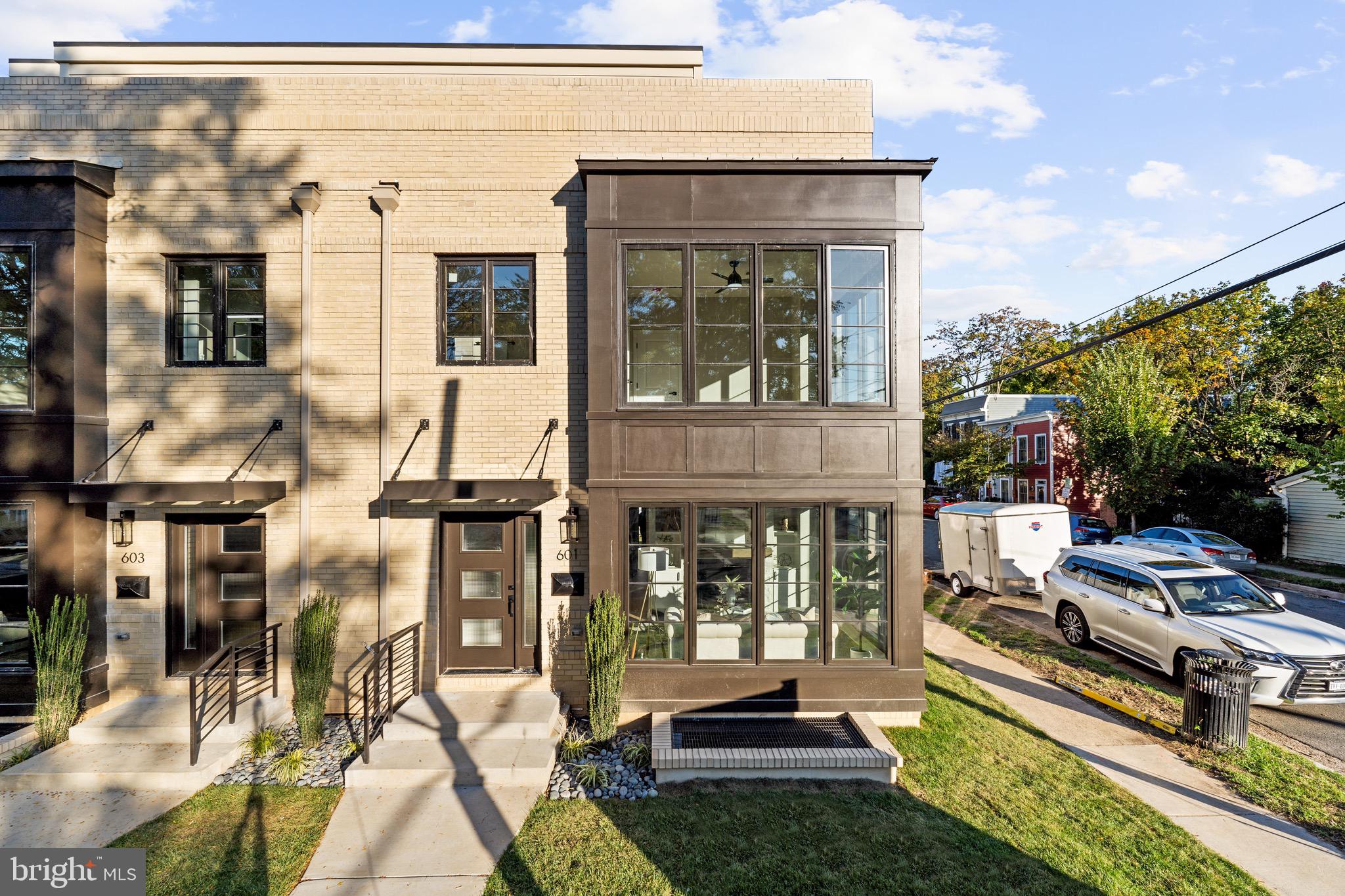 PARKER GRAY - Residential