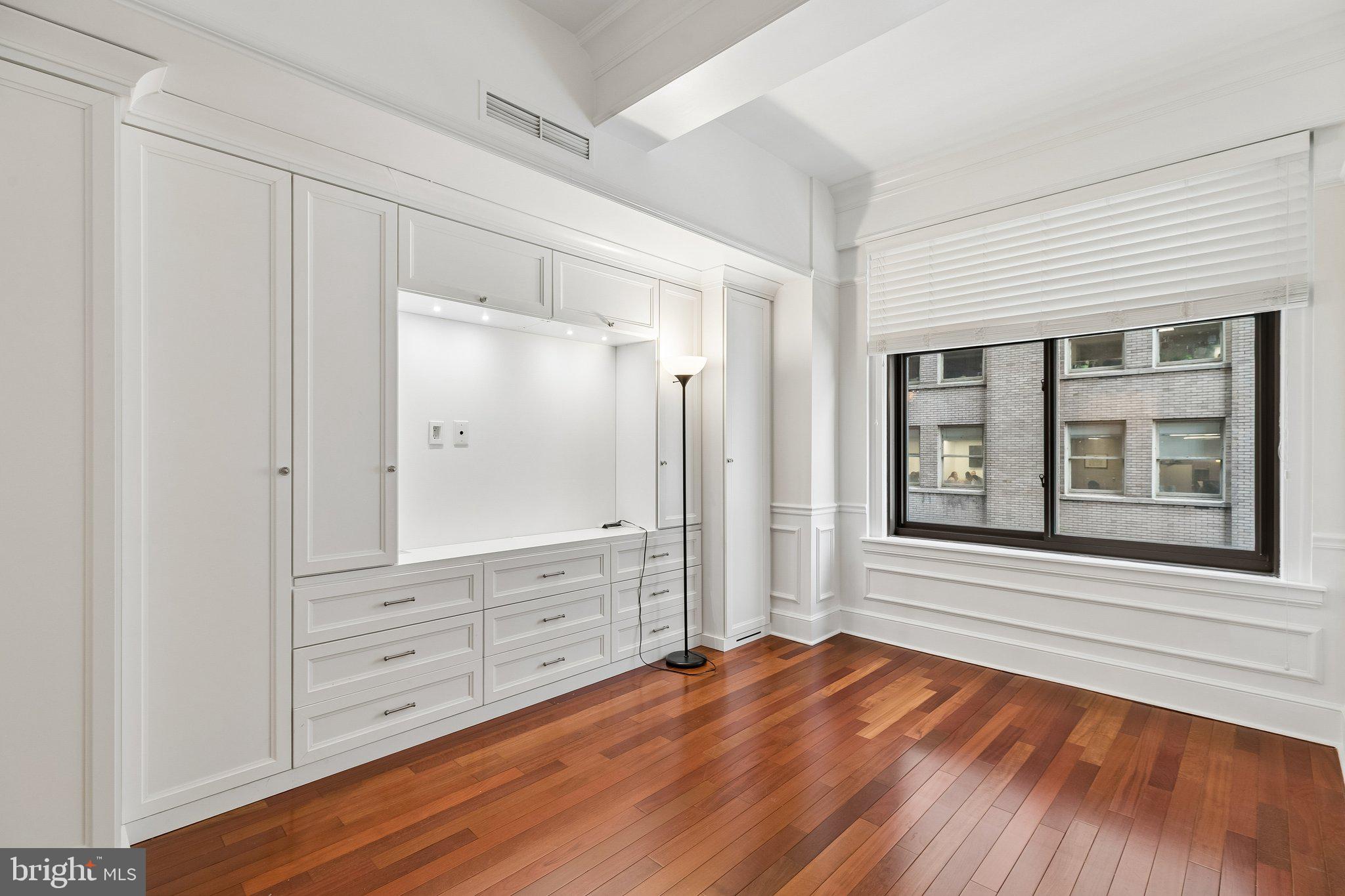 AVENUE OF THE ARTS - Residential