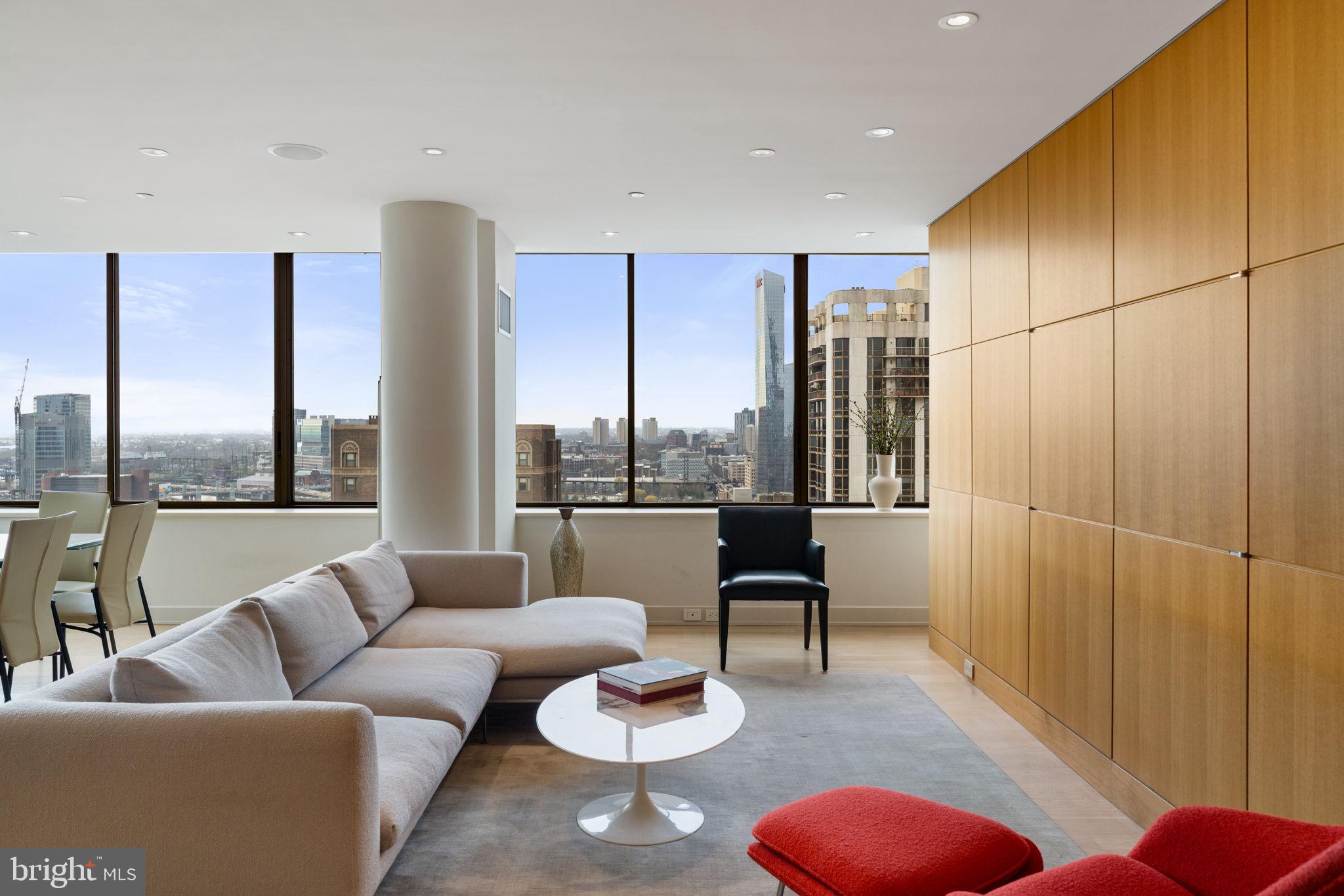 RITTENHOUSE SQUARE - Residential