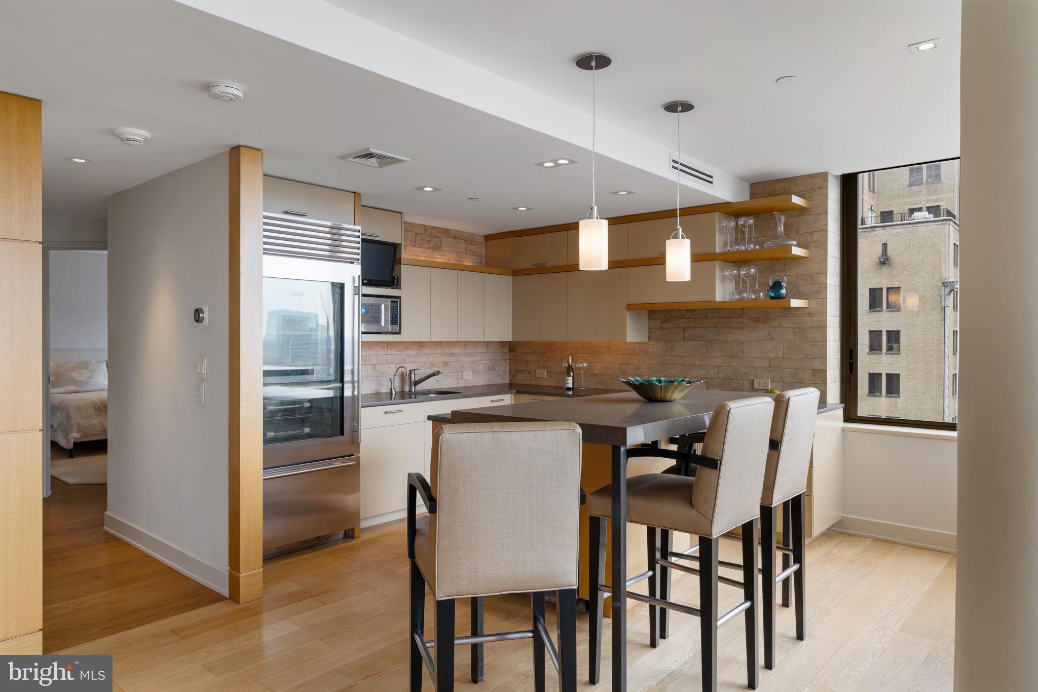 RITTENHOUSE SQUARE - Residential