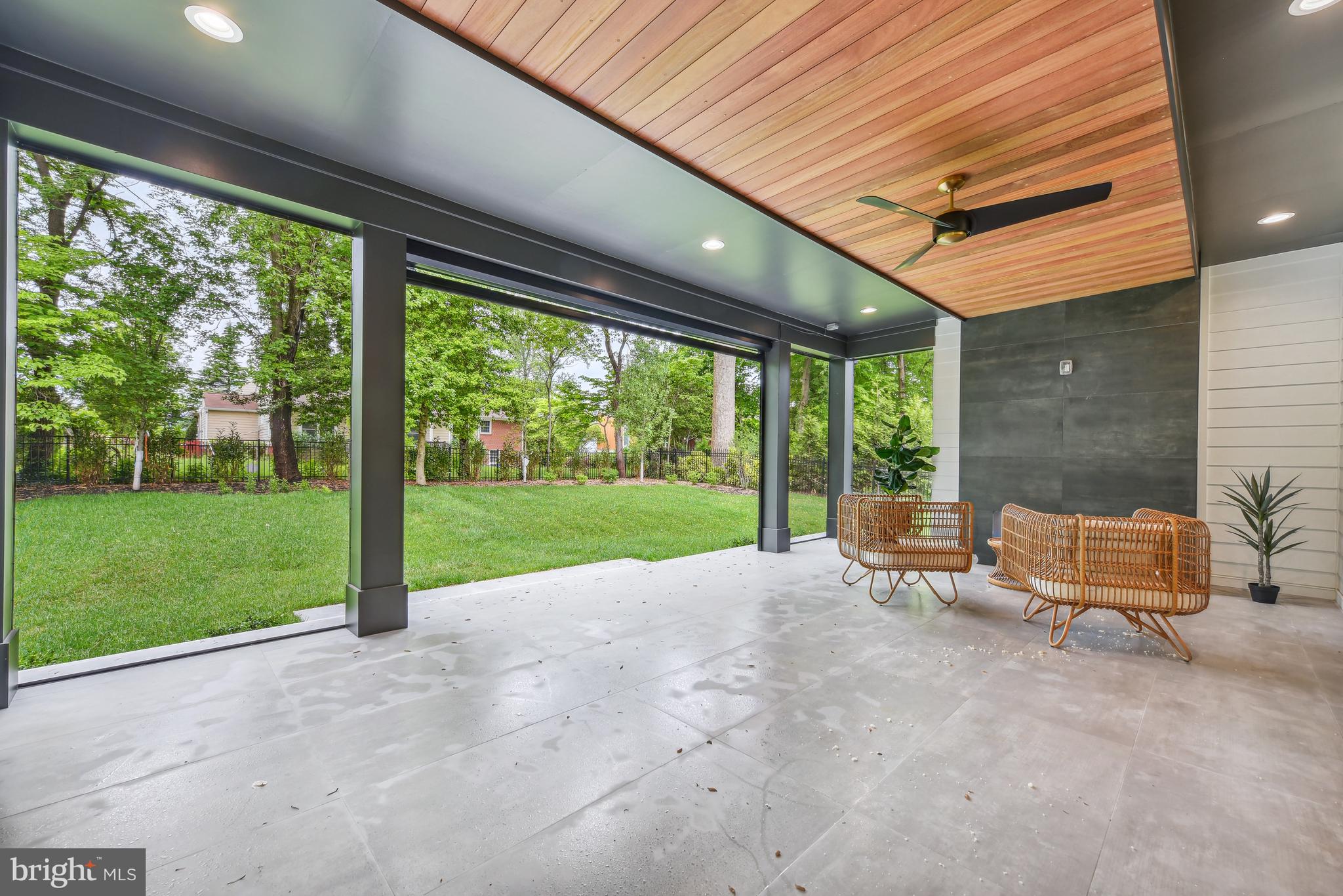 HANSBOROUGH - Residential
