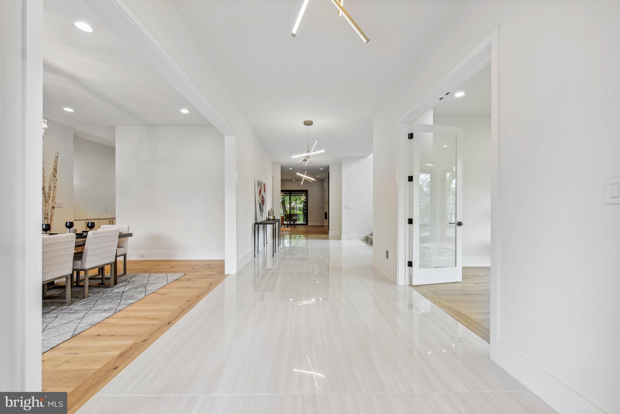 HANSBOROUGH - Residential