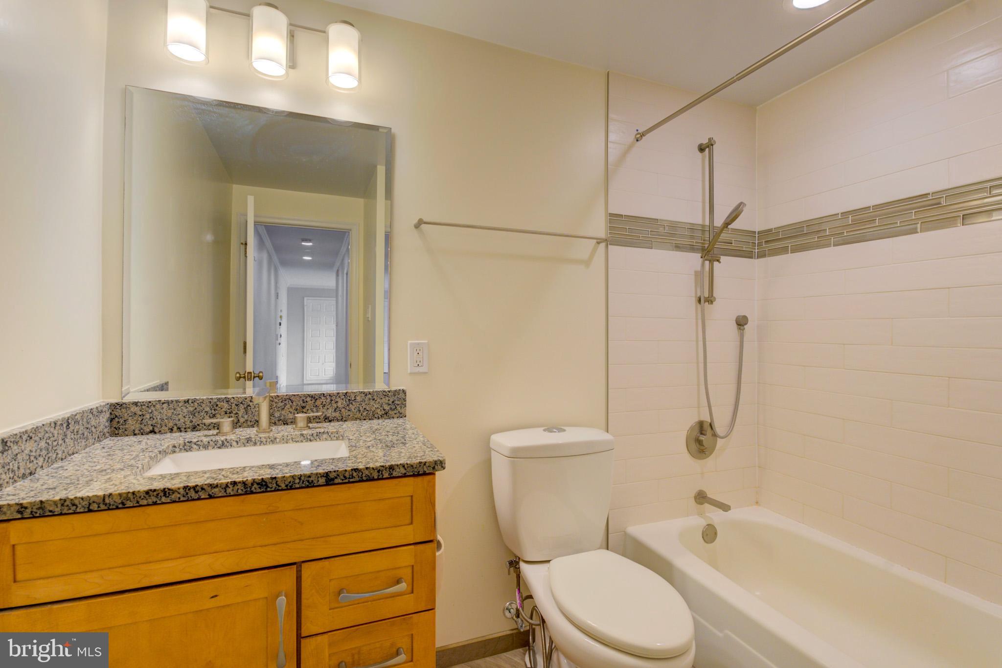 KENWOOD PLACE - Residential