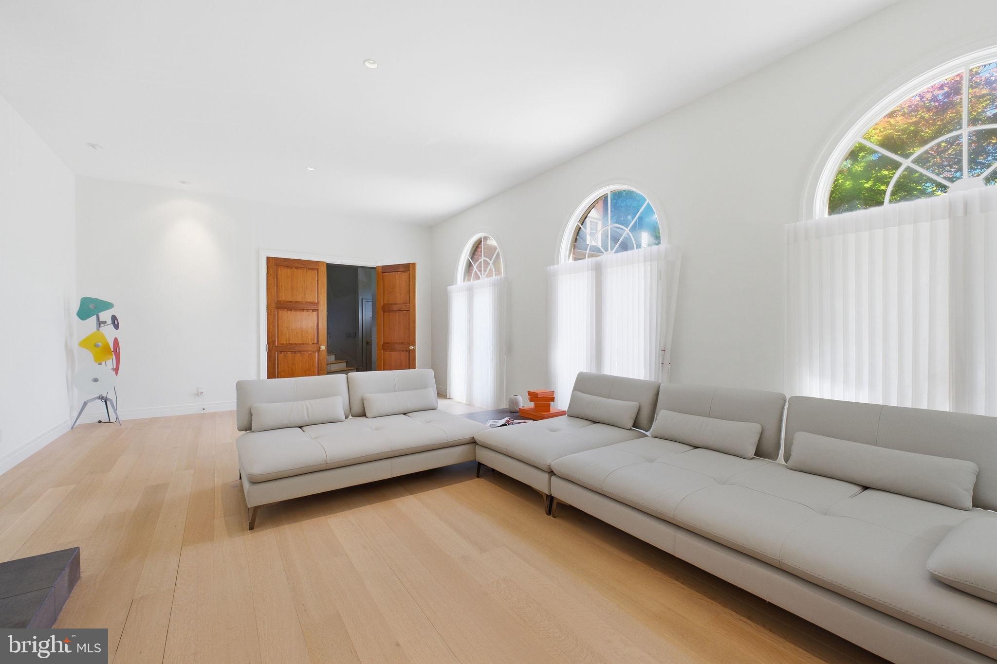BURLEITH - Residential