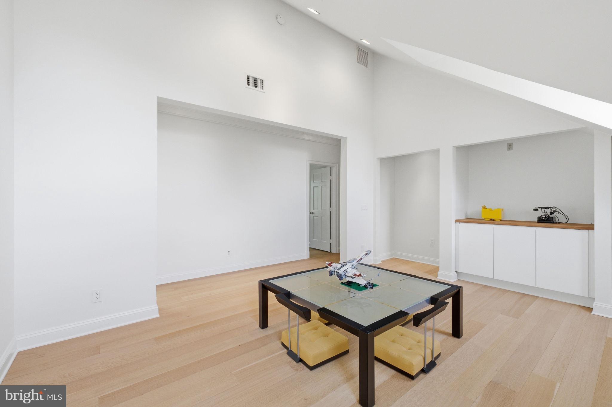 BURLEITH - Residential
