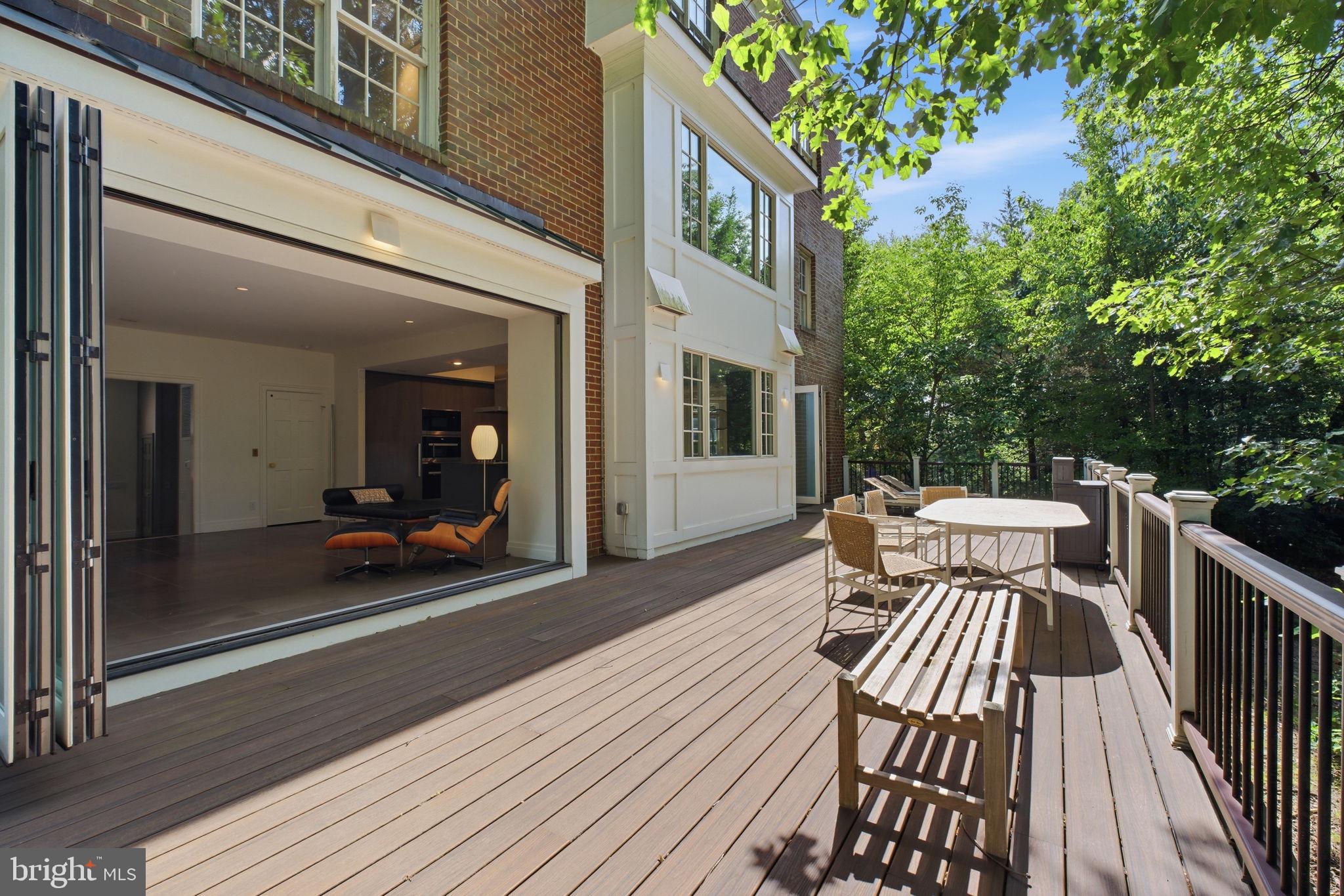 BURLEITH - Residential