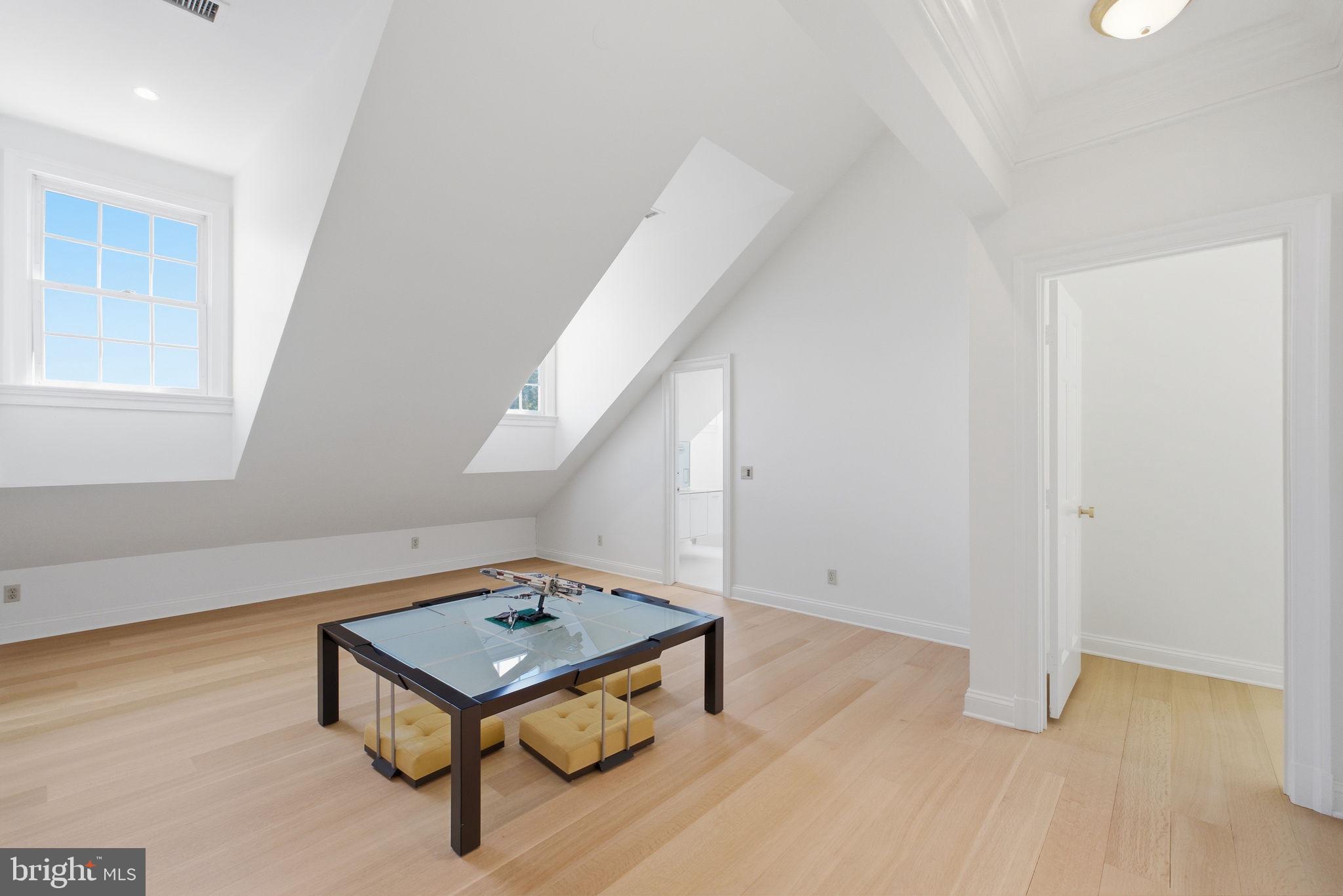 BURLEITH - Residential