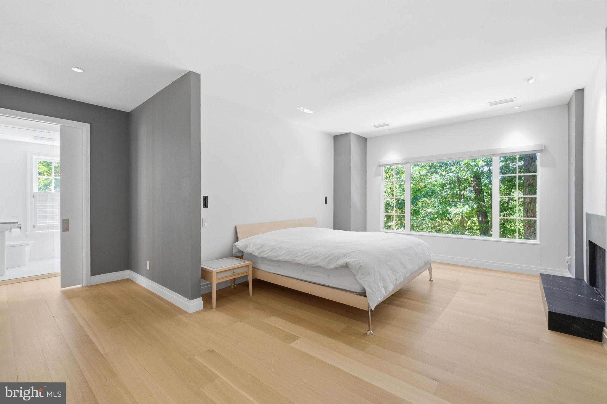 BURLEITH - Residential