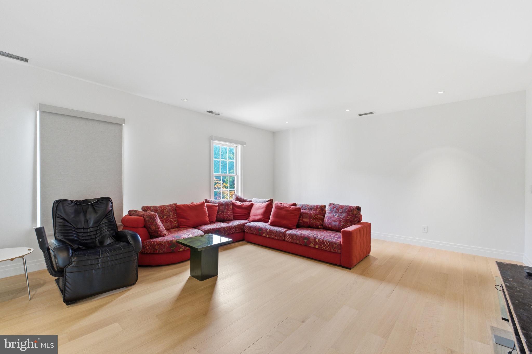 BURLEITH - Residential