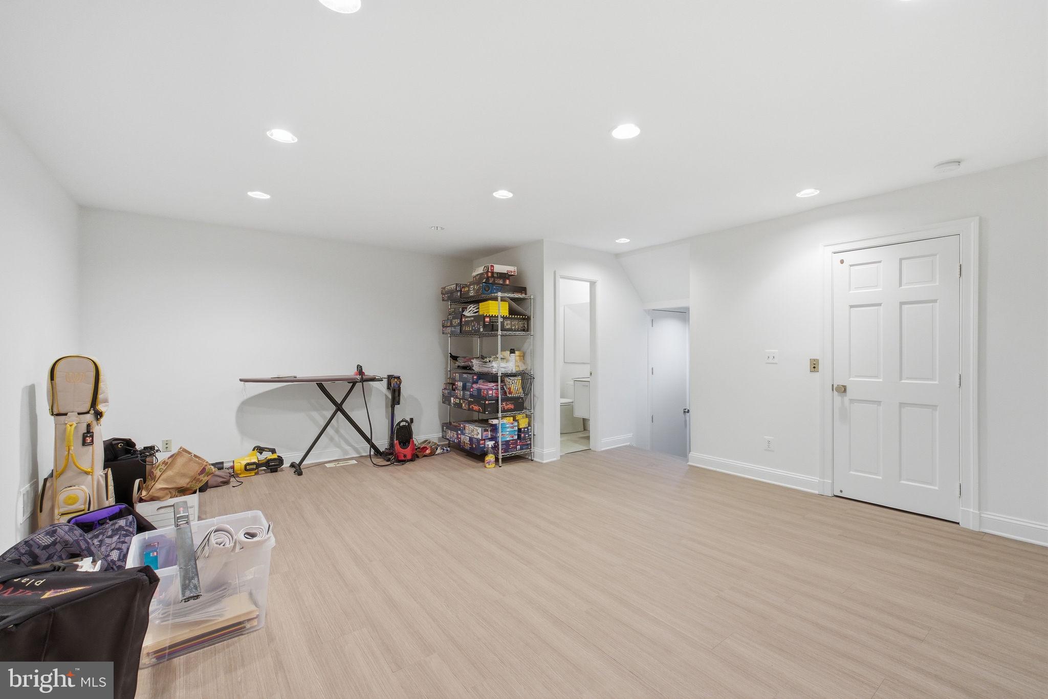 BURLEITH - Residential