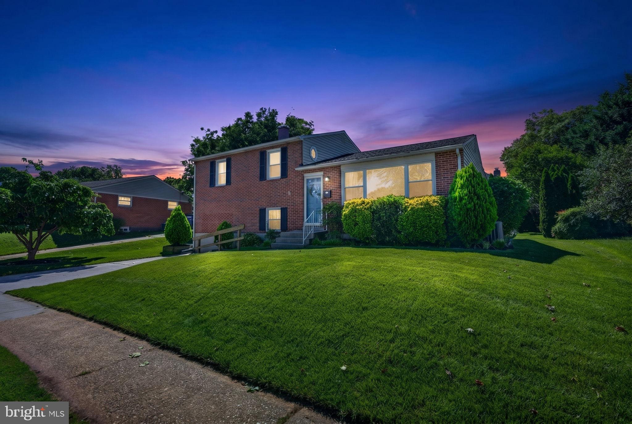 YORK MANOR - Residential