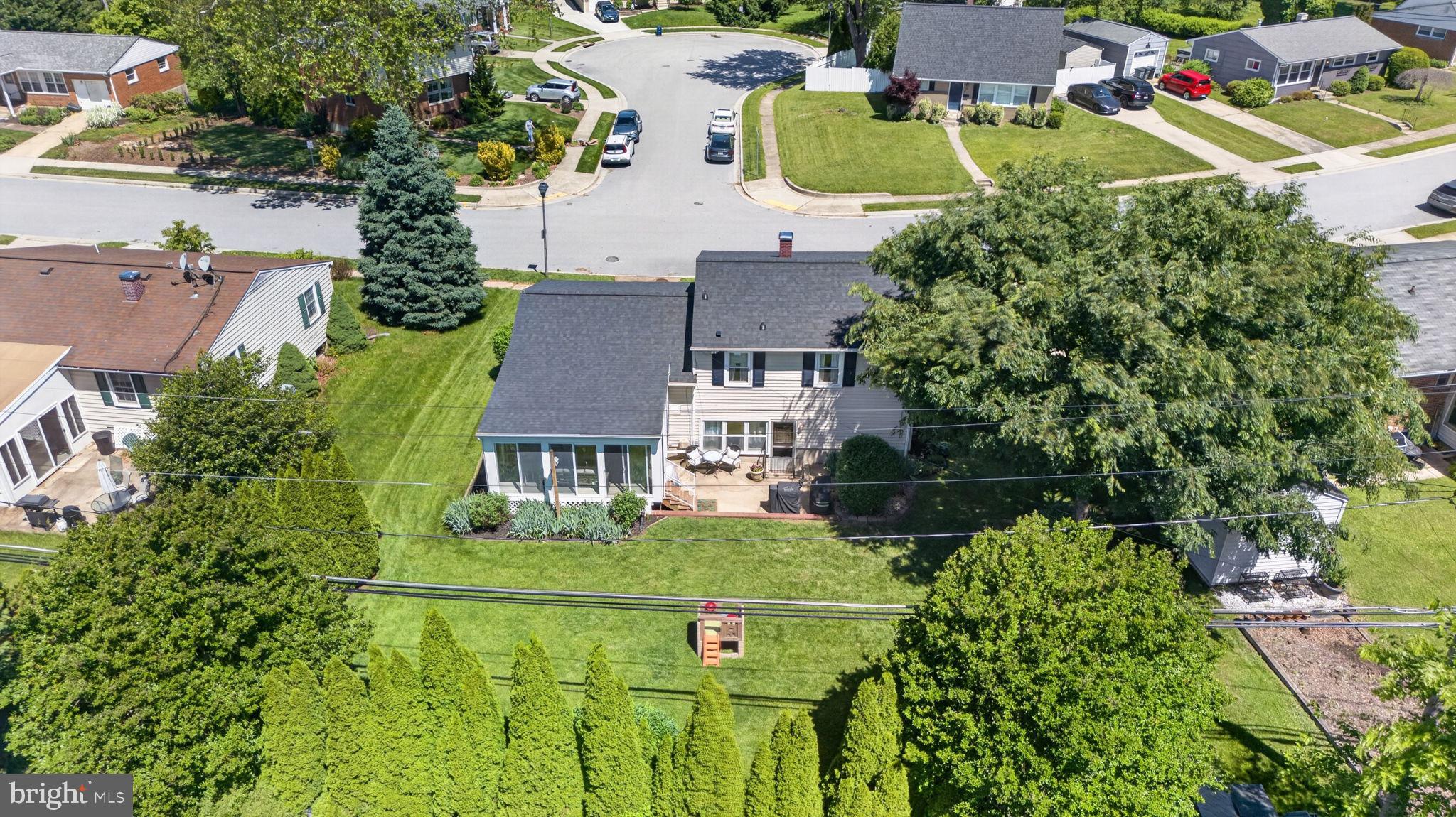 YORK MANOR - Residential