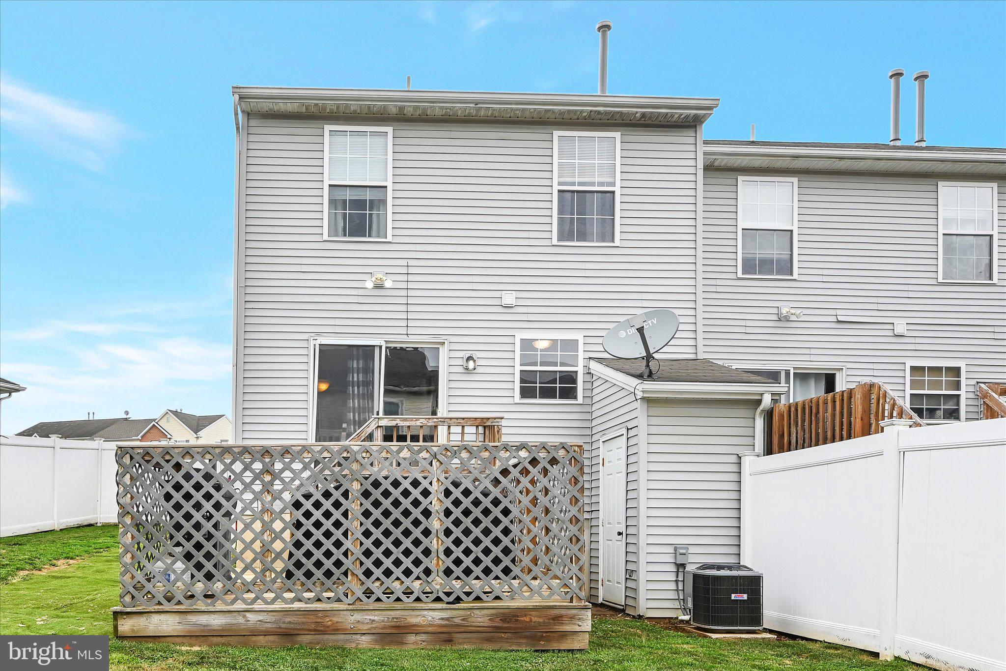 GRAYSTONE TOWNHOMES - Residential