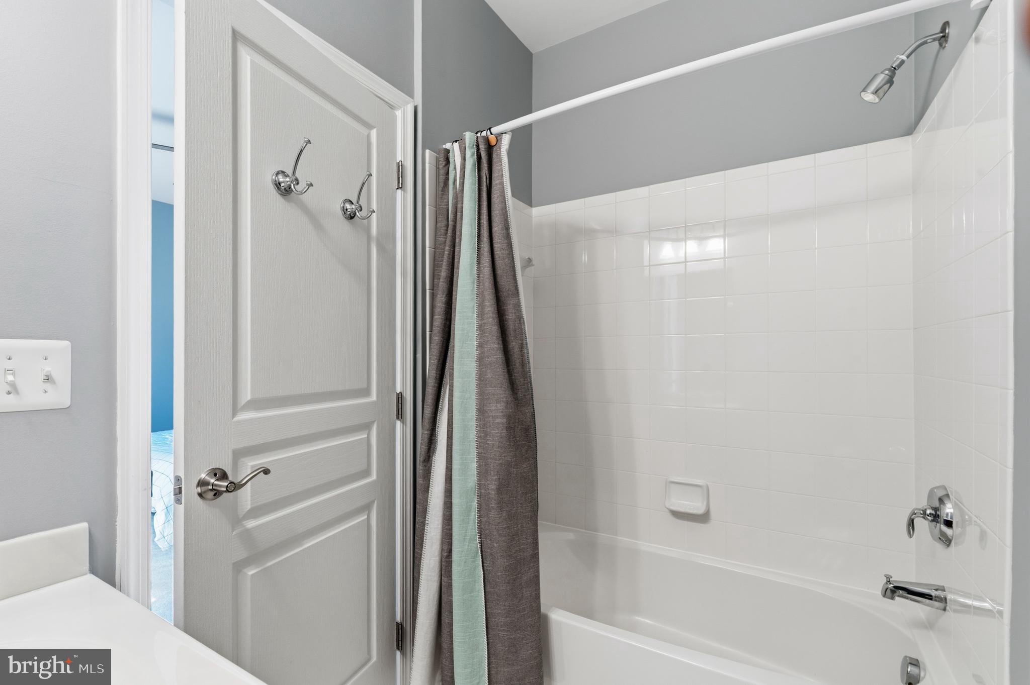 MADISON RIDGE - Residential