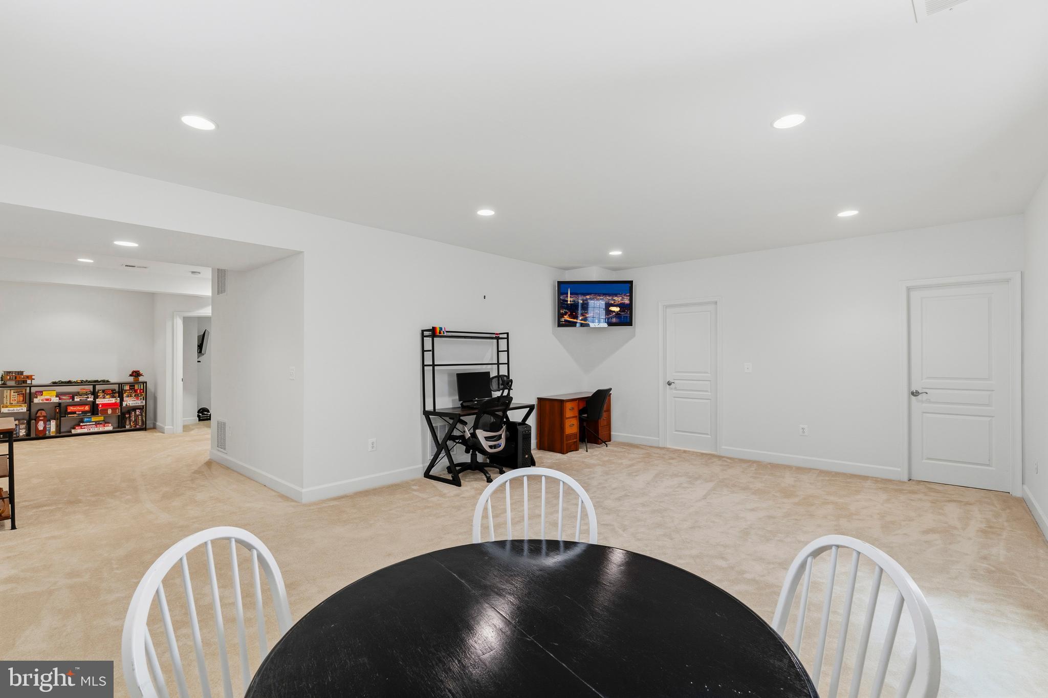 MADISON RIDGE - Residential