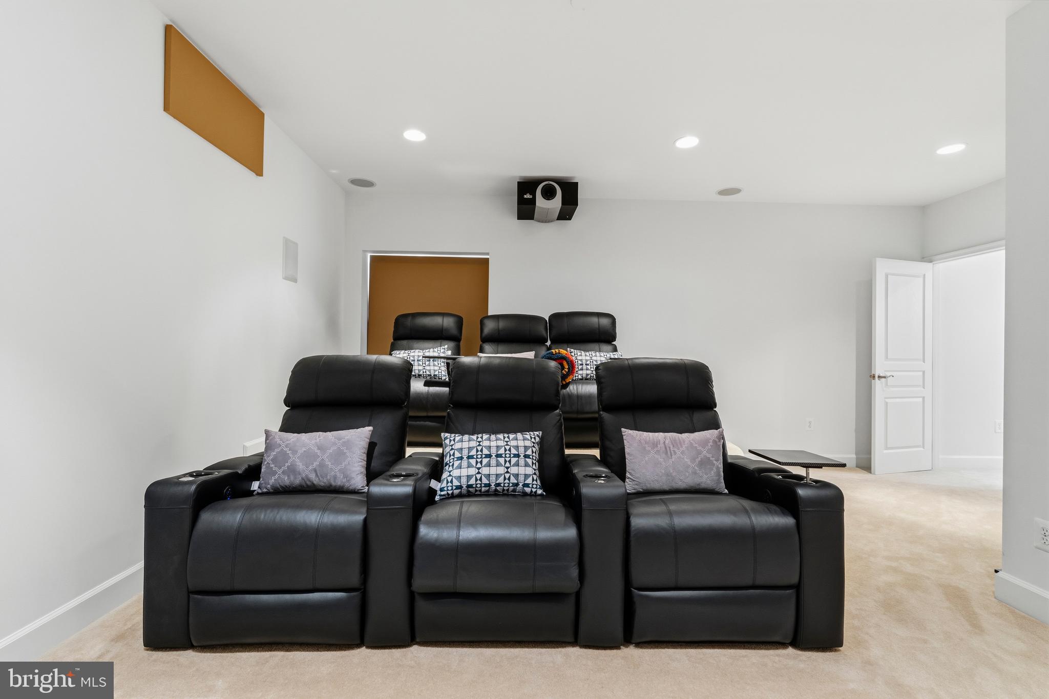 MADISON RIDGE - Residential