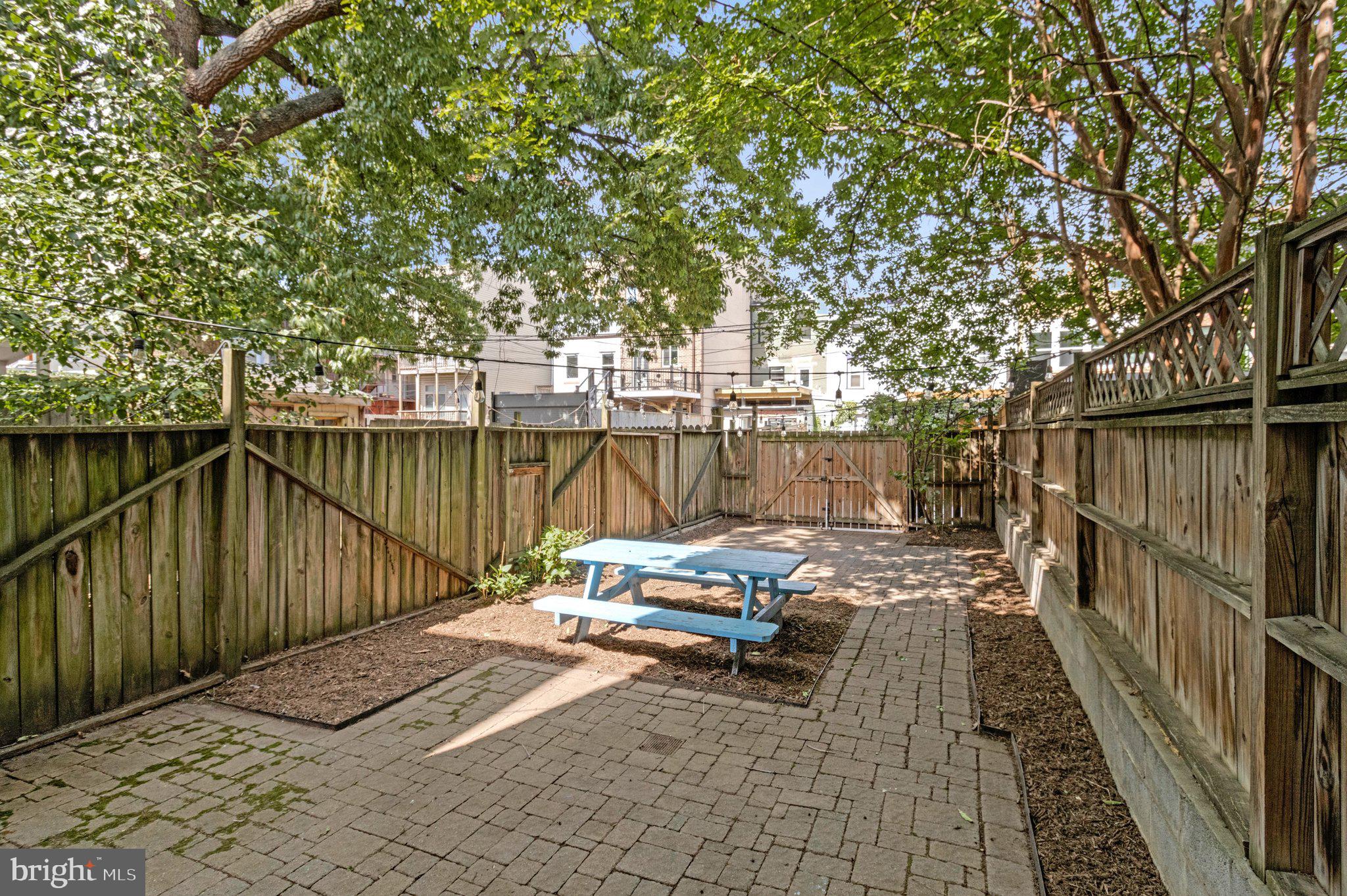 CAPITOL HILL - Residential