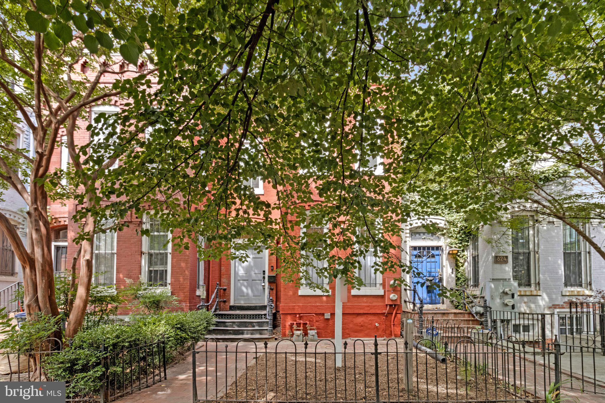 CAPITOL HILL - Residential