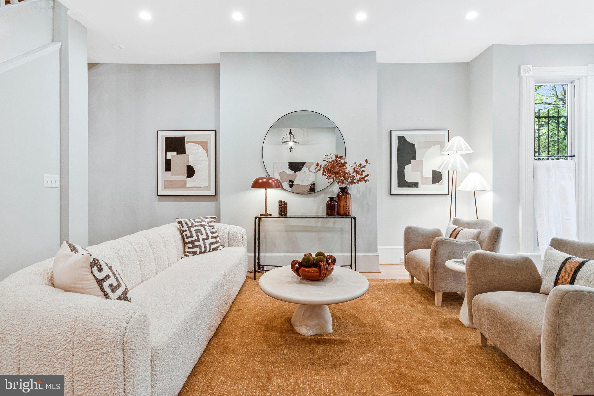 CAPITOL HILL - Residential