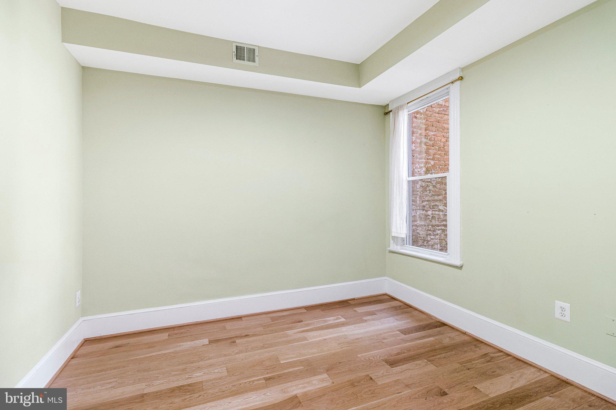 CAPITOL HILL - Residential
