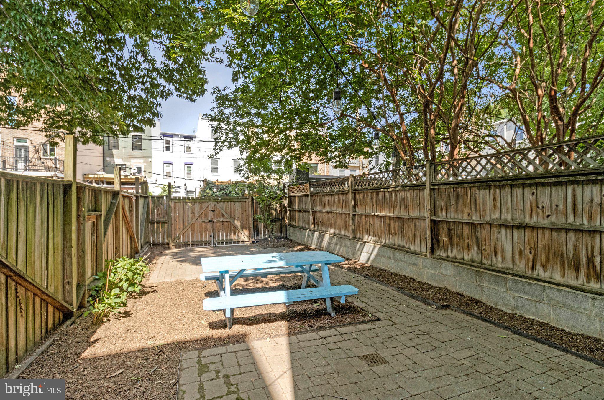 CAPITOL HILL - Residential
