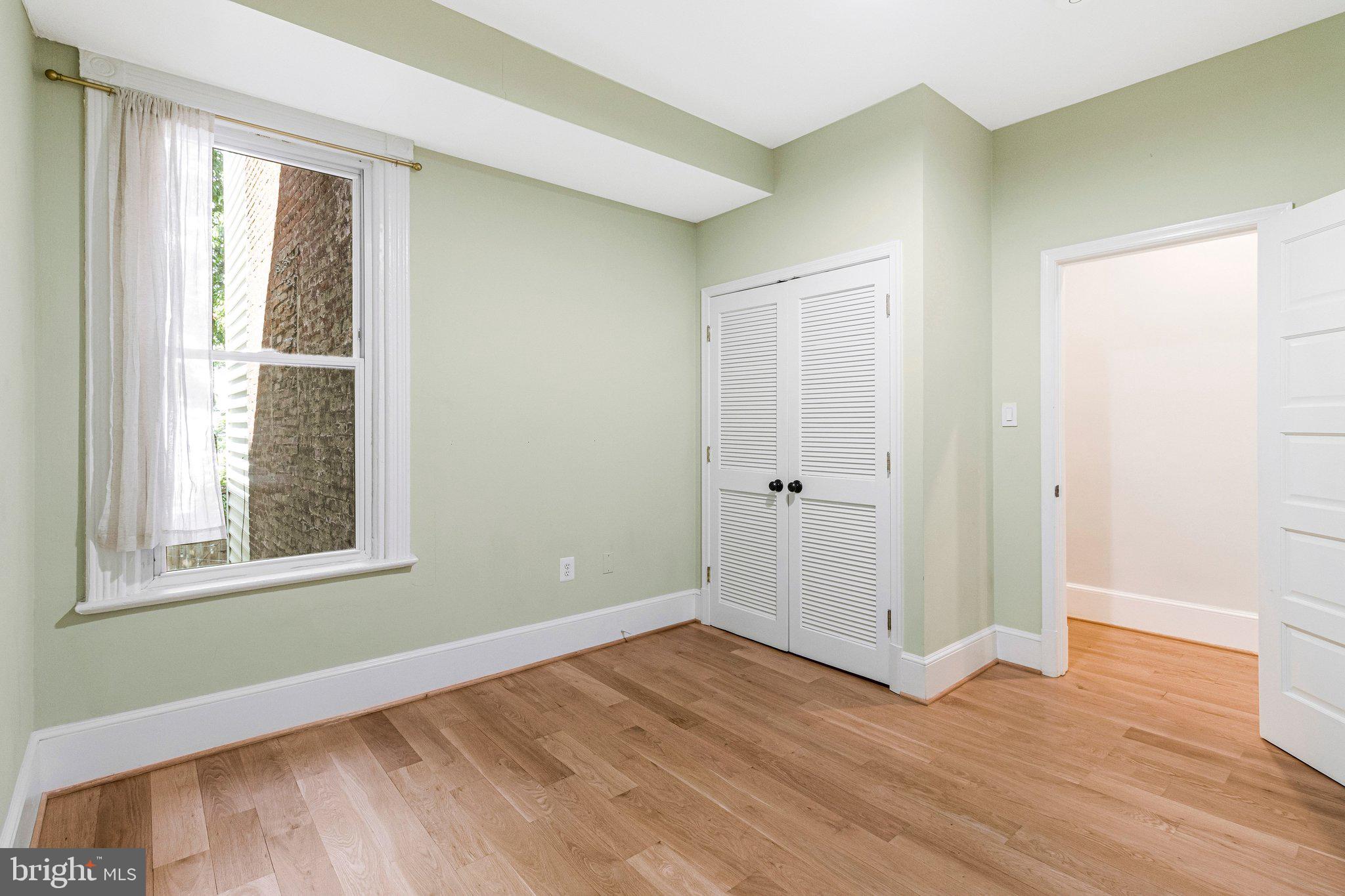 CAPITOL HILL - Residential