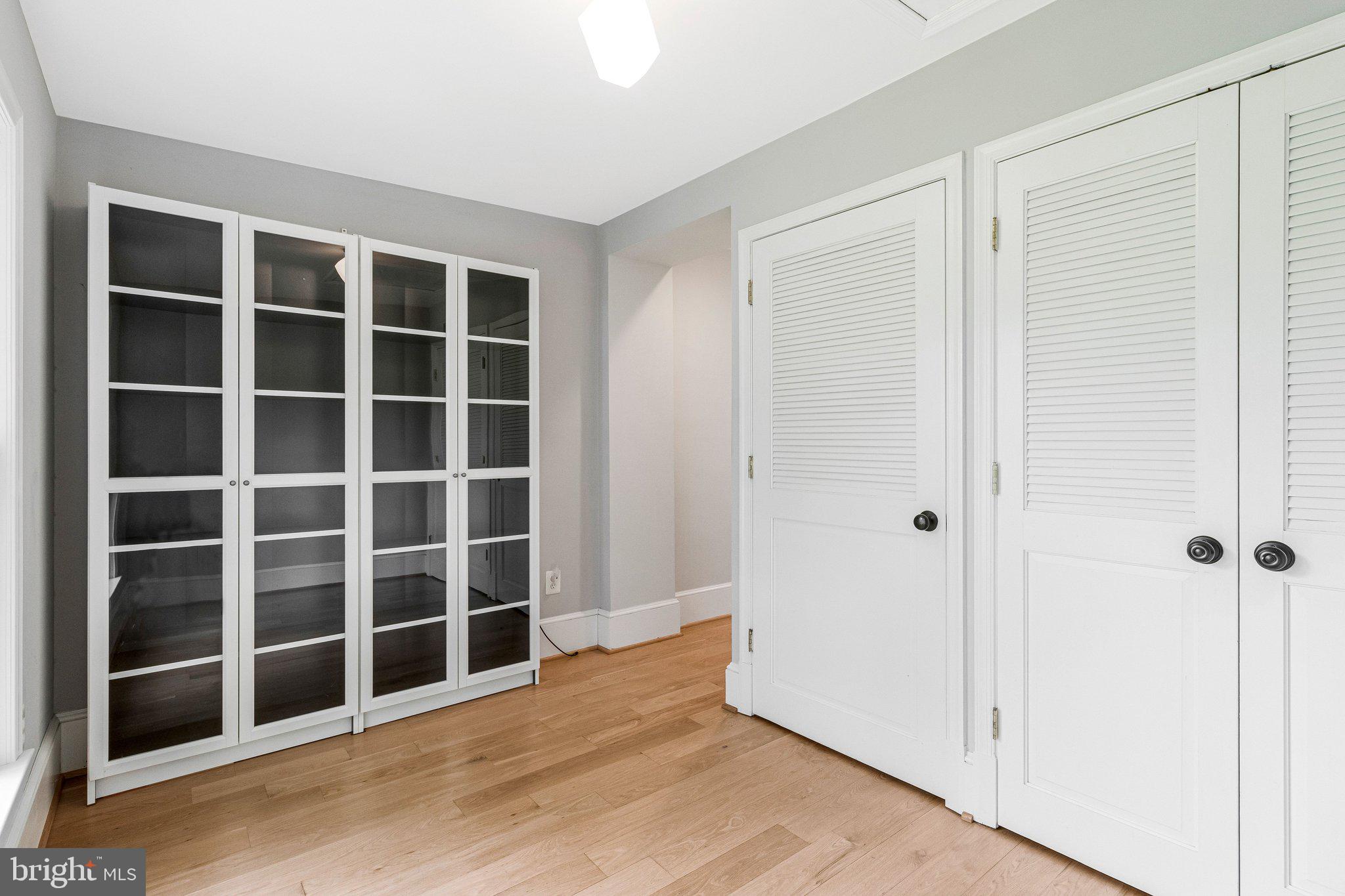 CAPITOL HILL - Residential