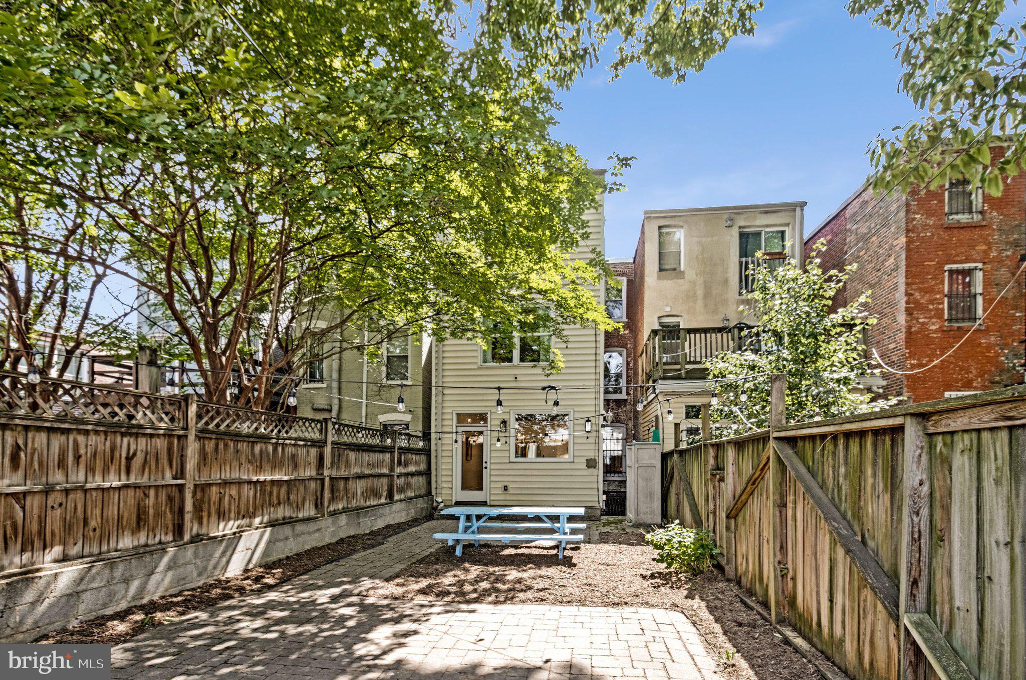 CAPITOL HILL - Residential