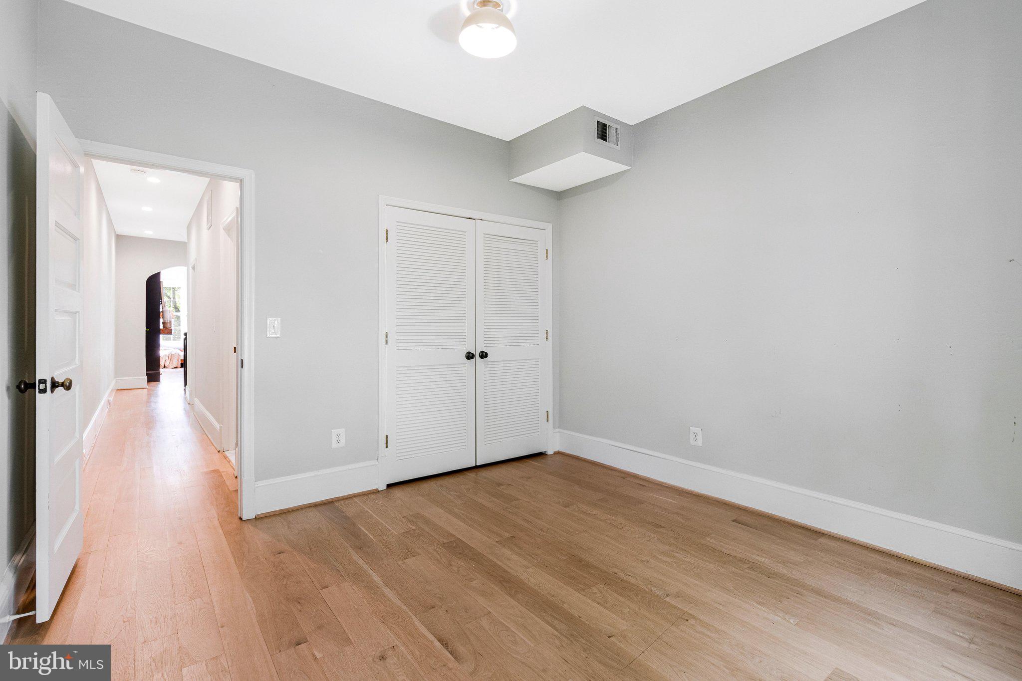 CAPITOL HILL - Residential