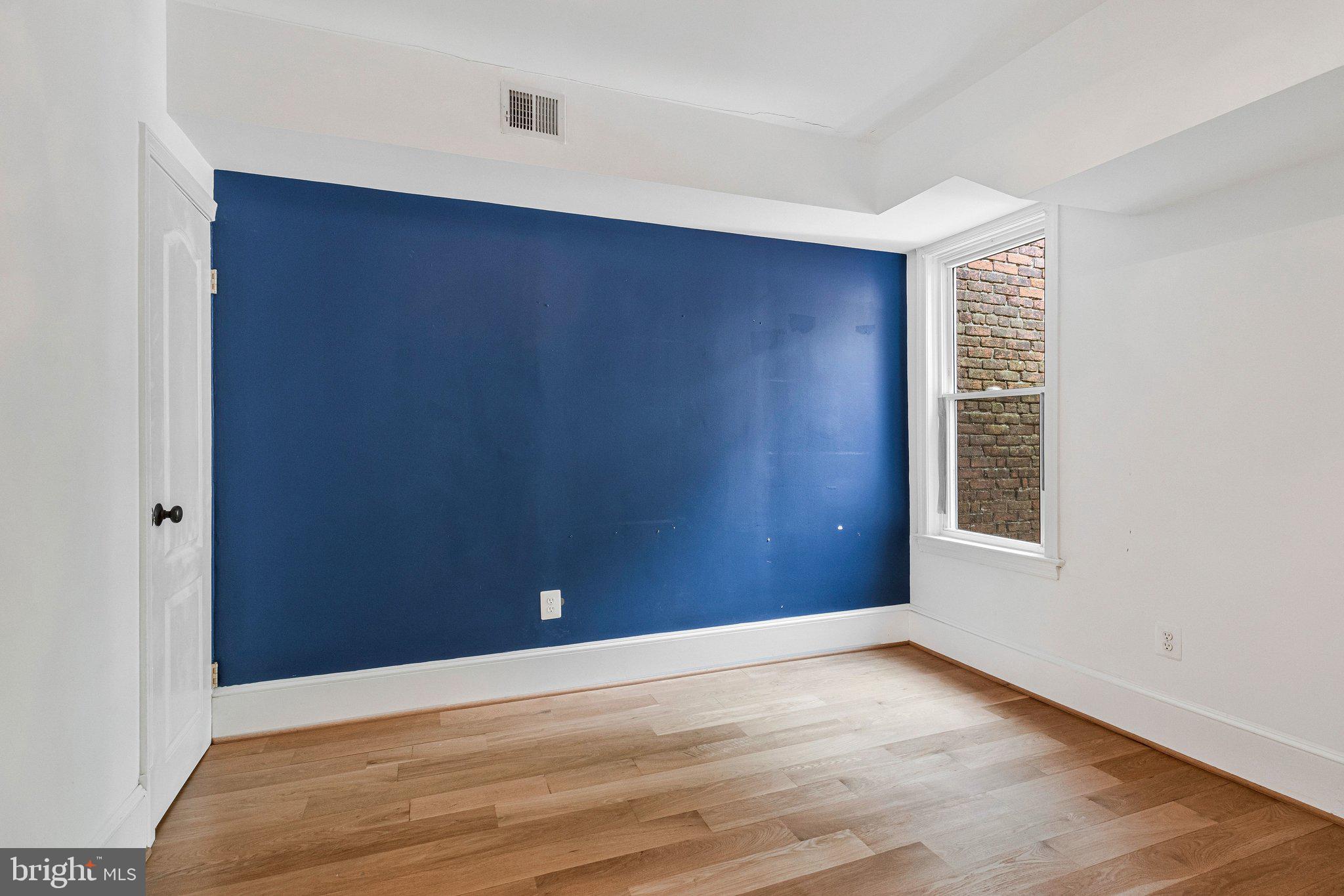 CAPITOL HILL - Residential