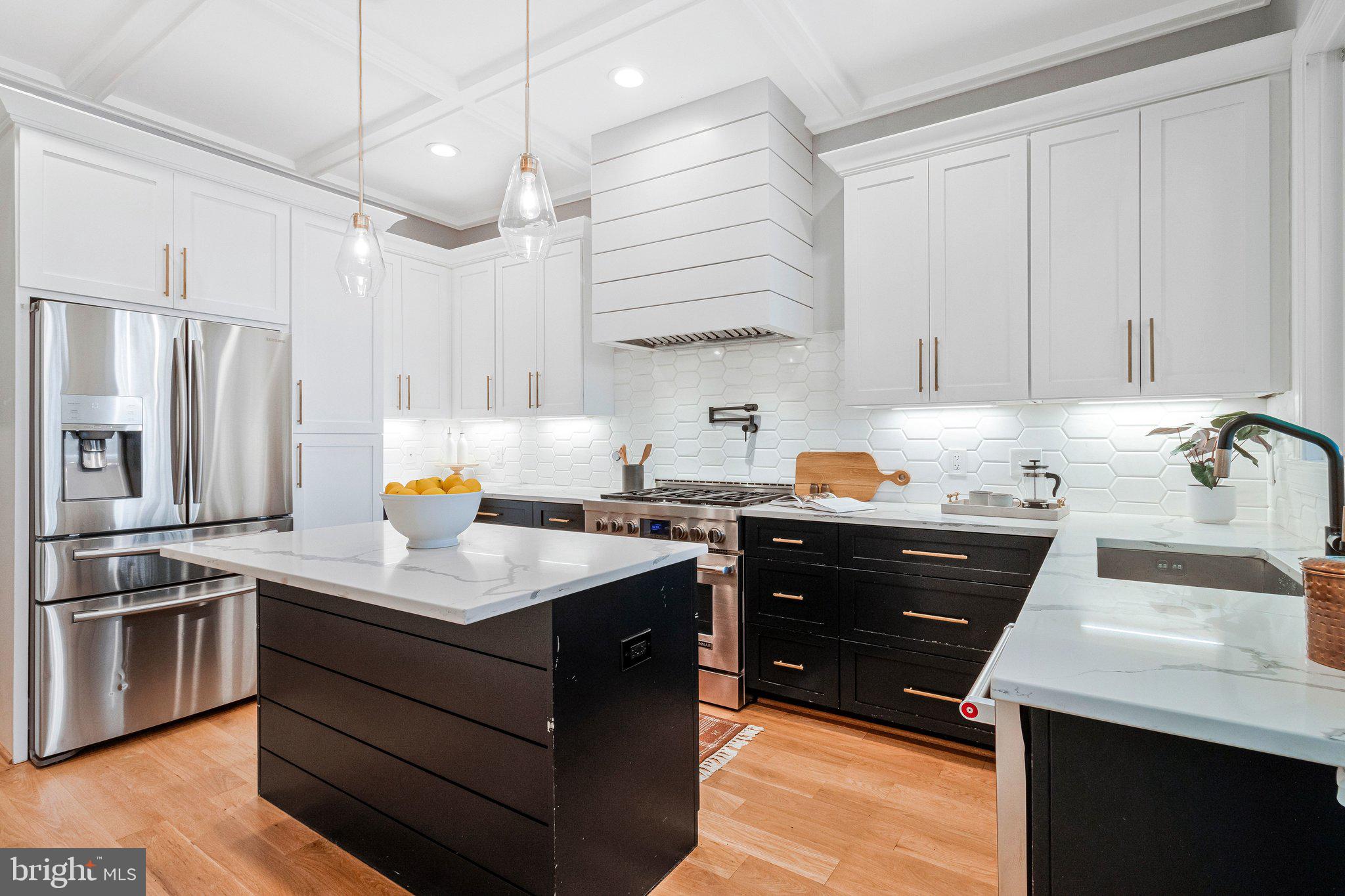 CAPITOL HILL - Residential