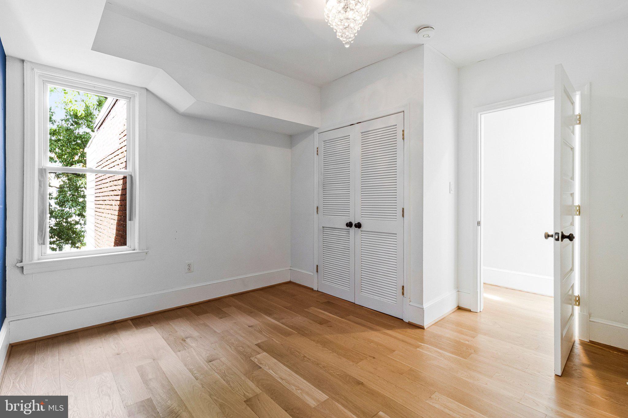 CAPITOL HILL - Residential