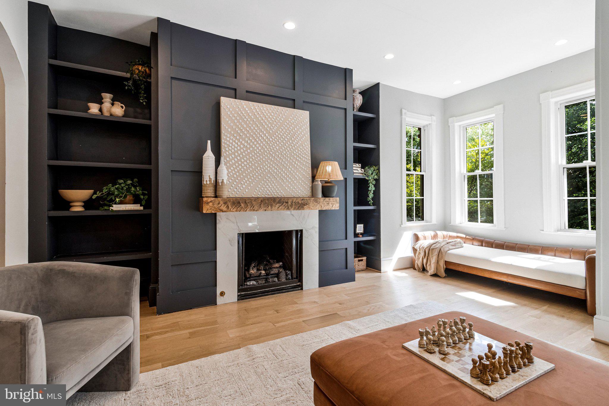 CAPITOL HILL - Residential