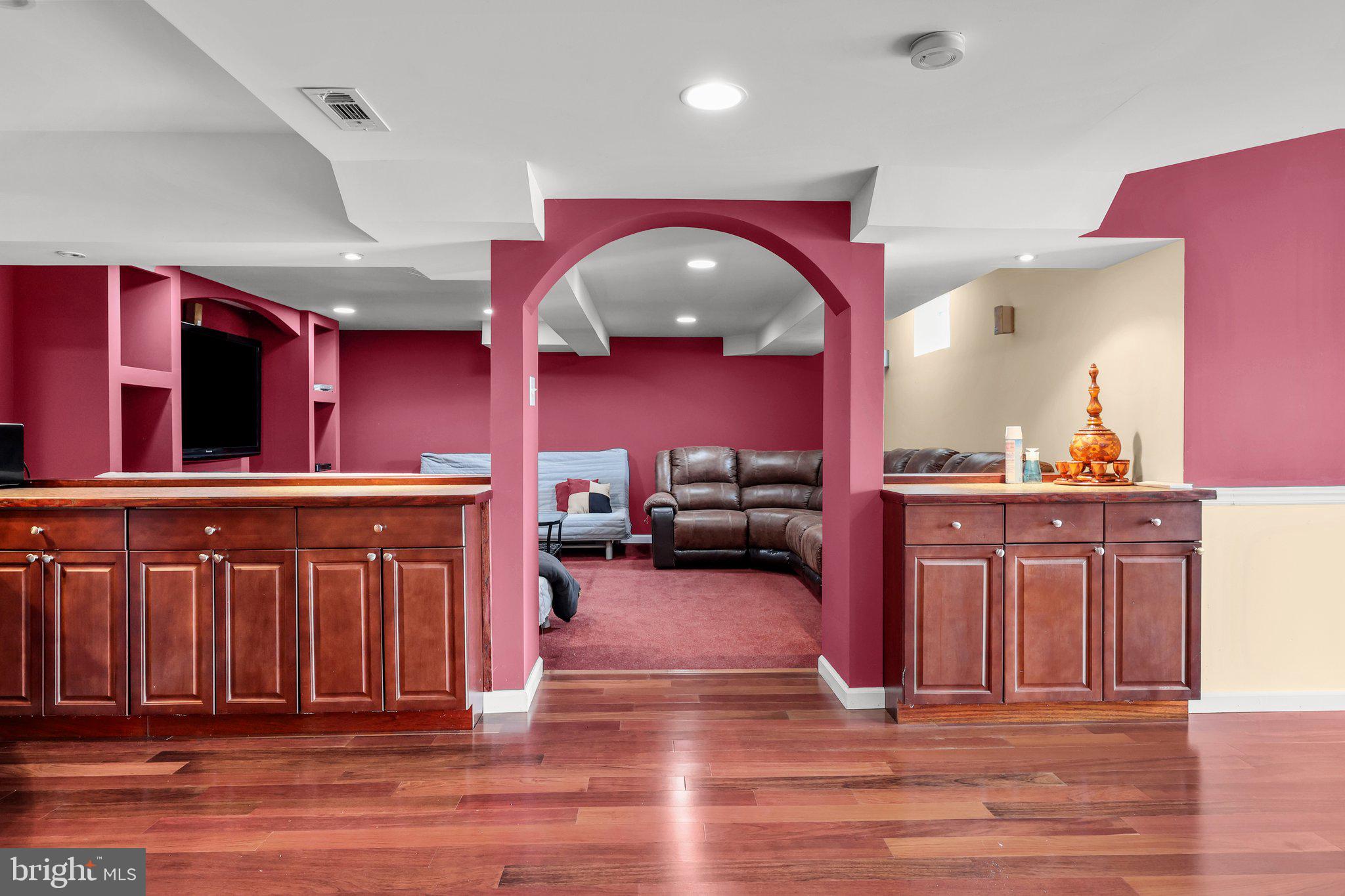 NORTHAMPTON HUNT - Residential