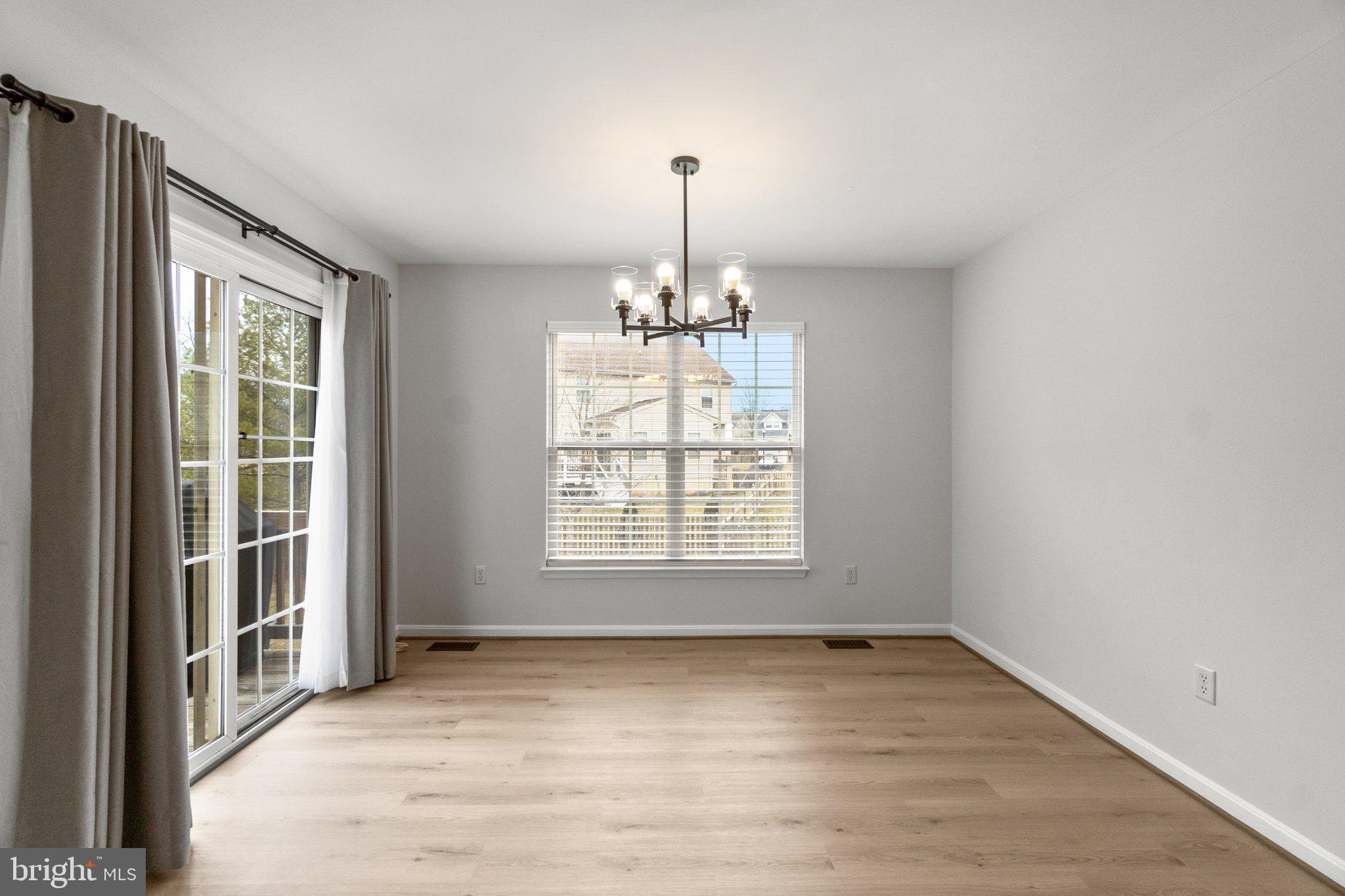 WILLOW BROOK - Residential