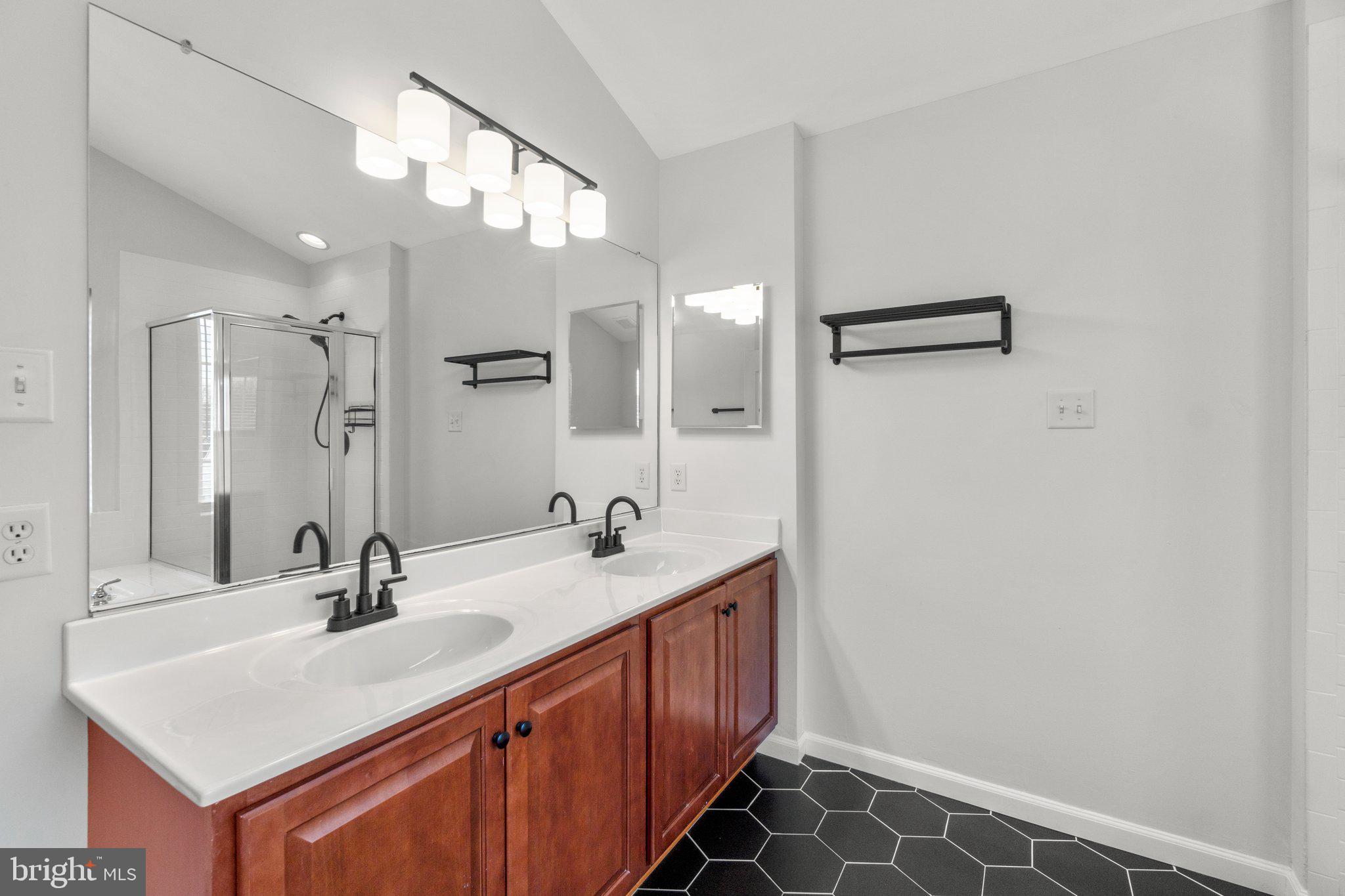 WILLOW BROOK - Residential