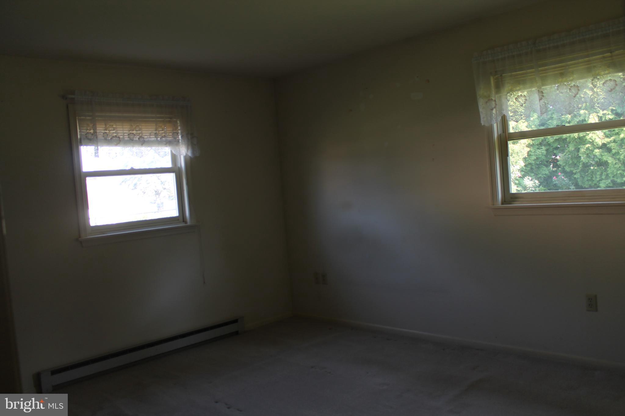EAST PETERSBURG - Residential
