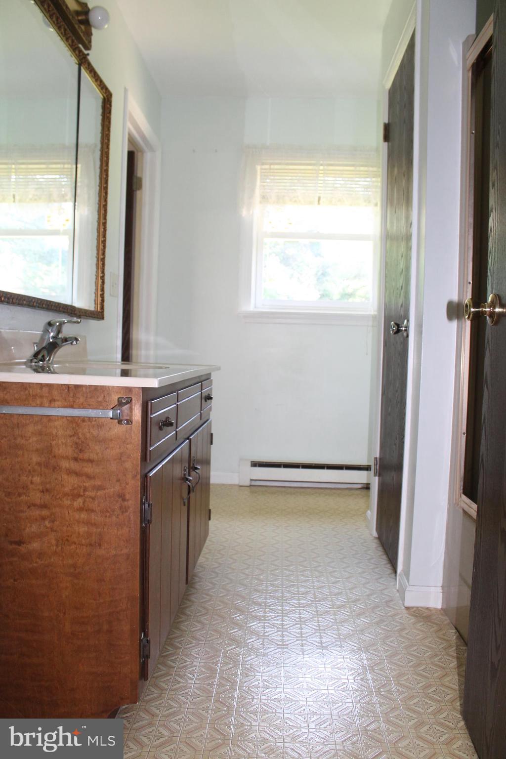 EAST PETERSBURG - Residential