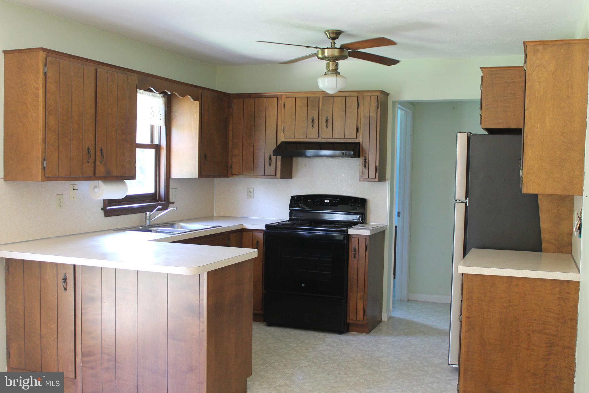 EAST PETERSBURG - Residential