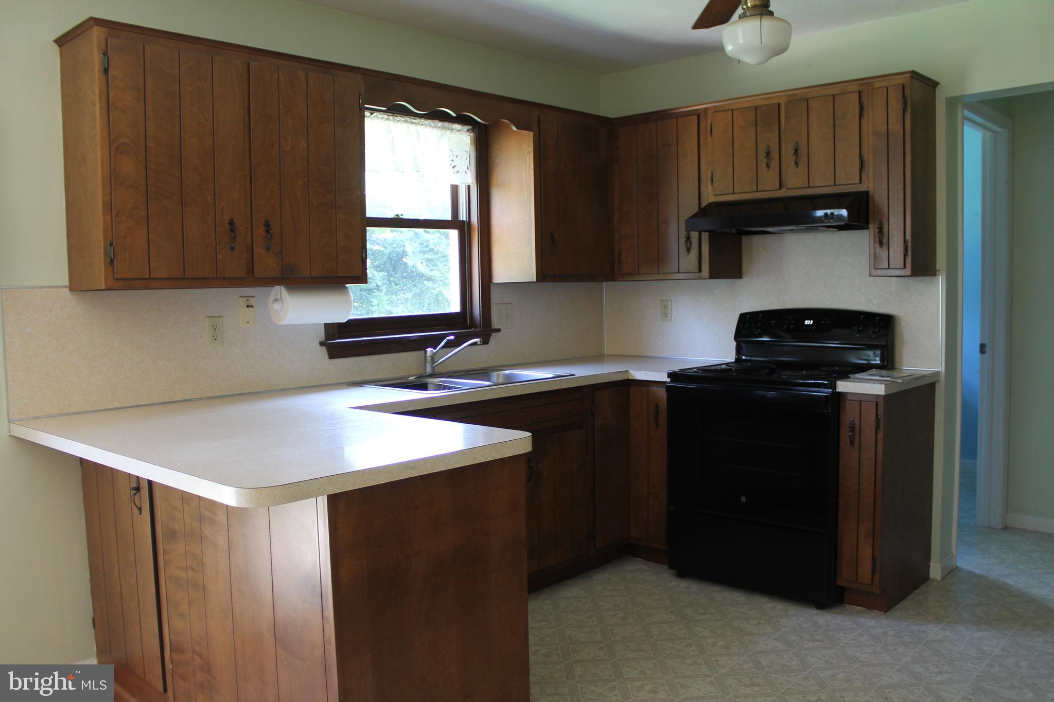 EAST PETERSBURG - Residential