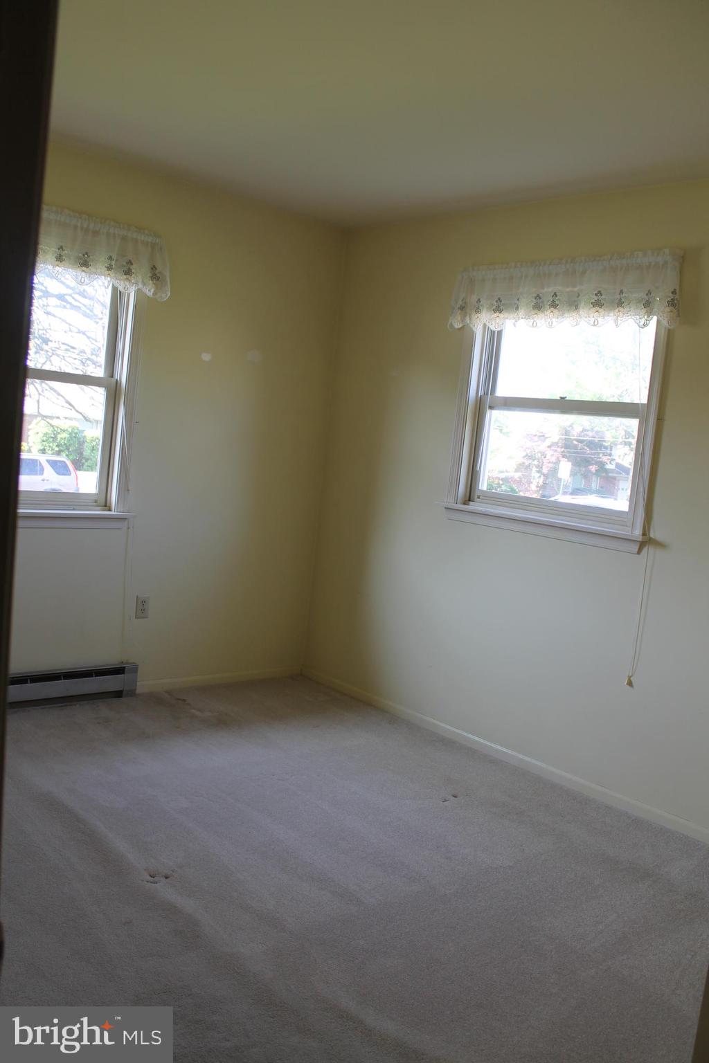 EAST PETERSBURG - Residential